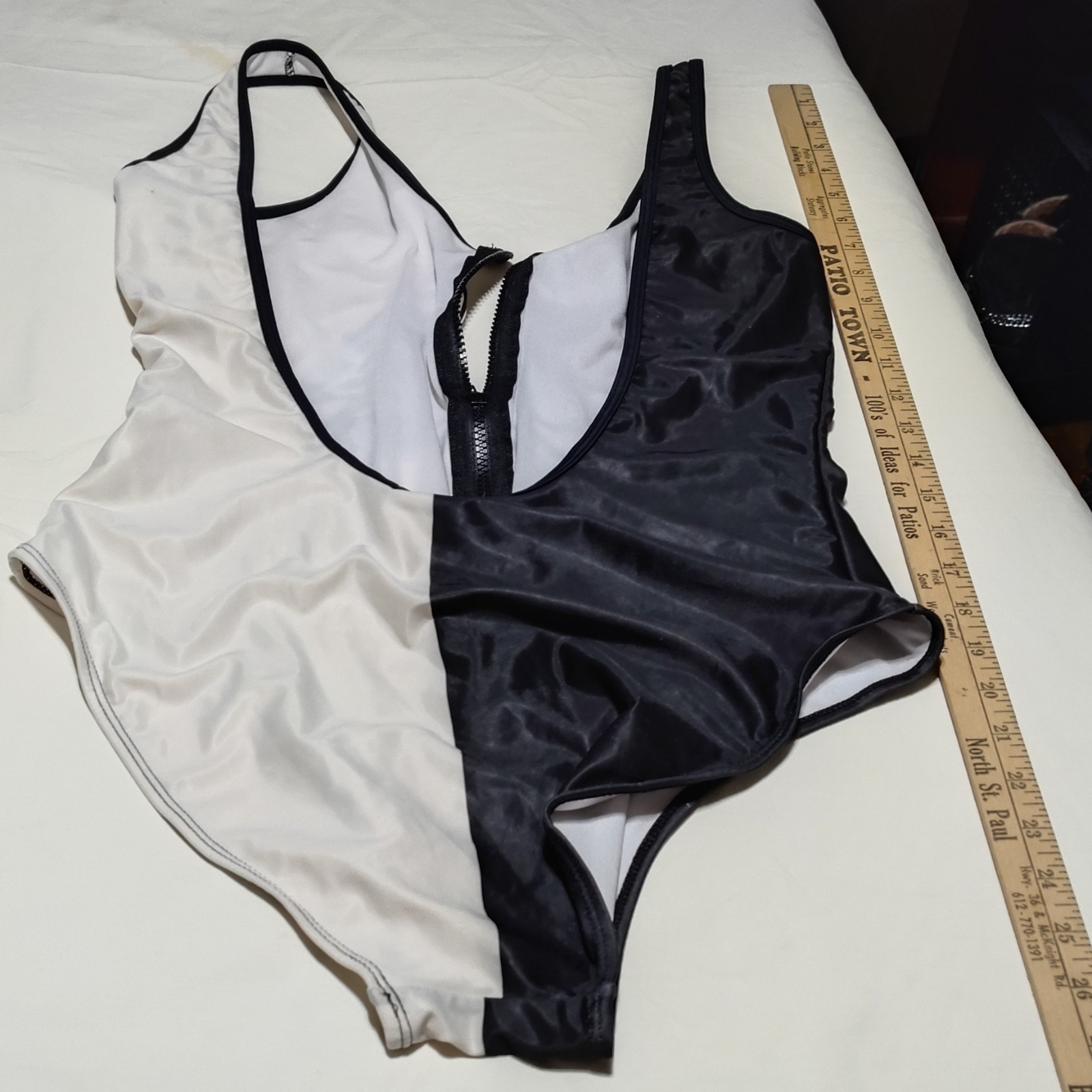 Black White Skeleton Print One Piece Lg Swimsuit Zip Front Vintage Womens teen