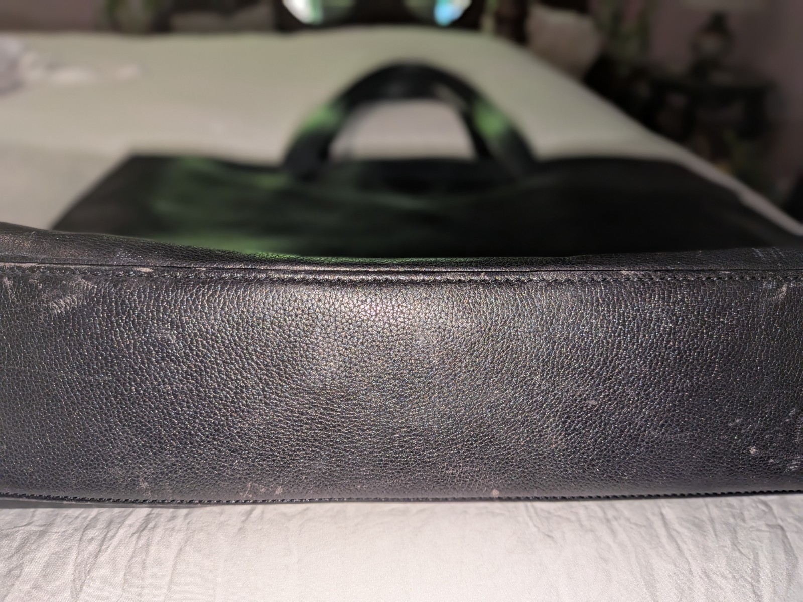 Longchamp black leather business bag 16″ X 12″ X 4″ Excellent condition