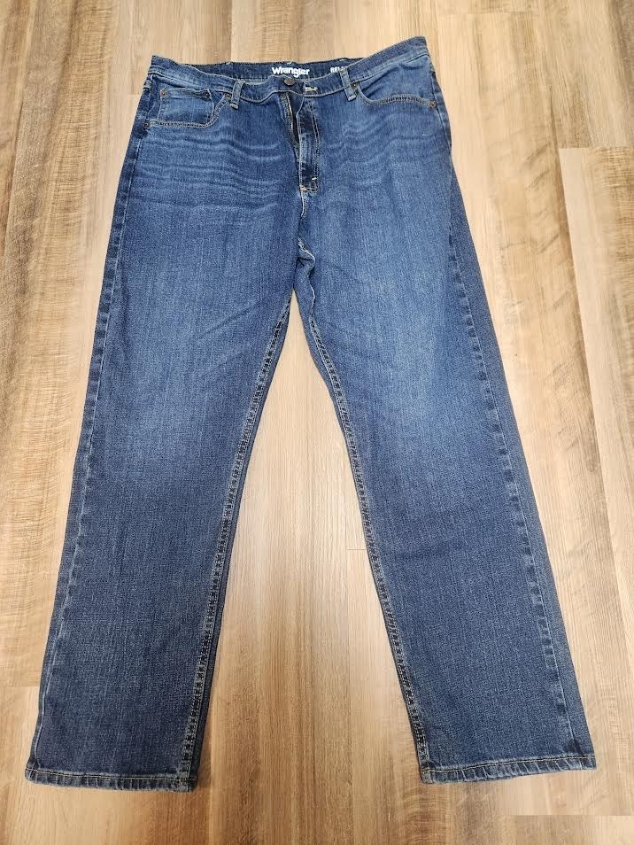 Wrangler Relax-Fit Men’s Jeans Size 38/32