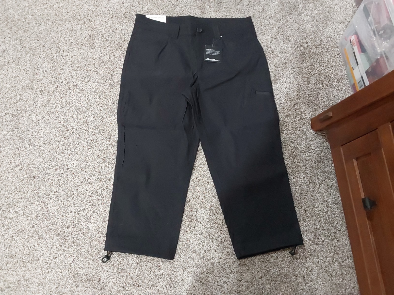 EDDIE BAUER RAINIER CAPRI/PANTS in BLACK WOMENS SIZE 8 NEW W/ TAGS!