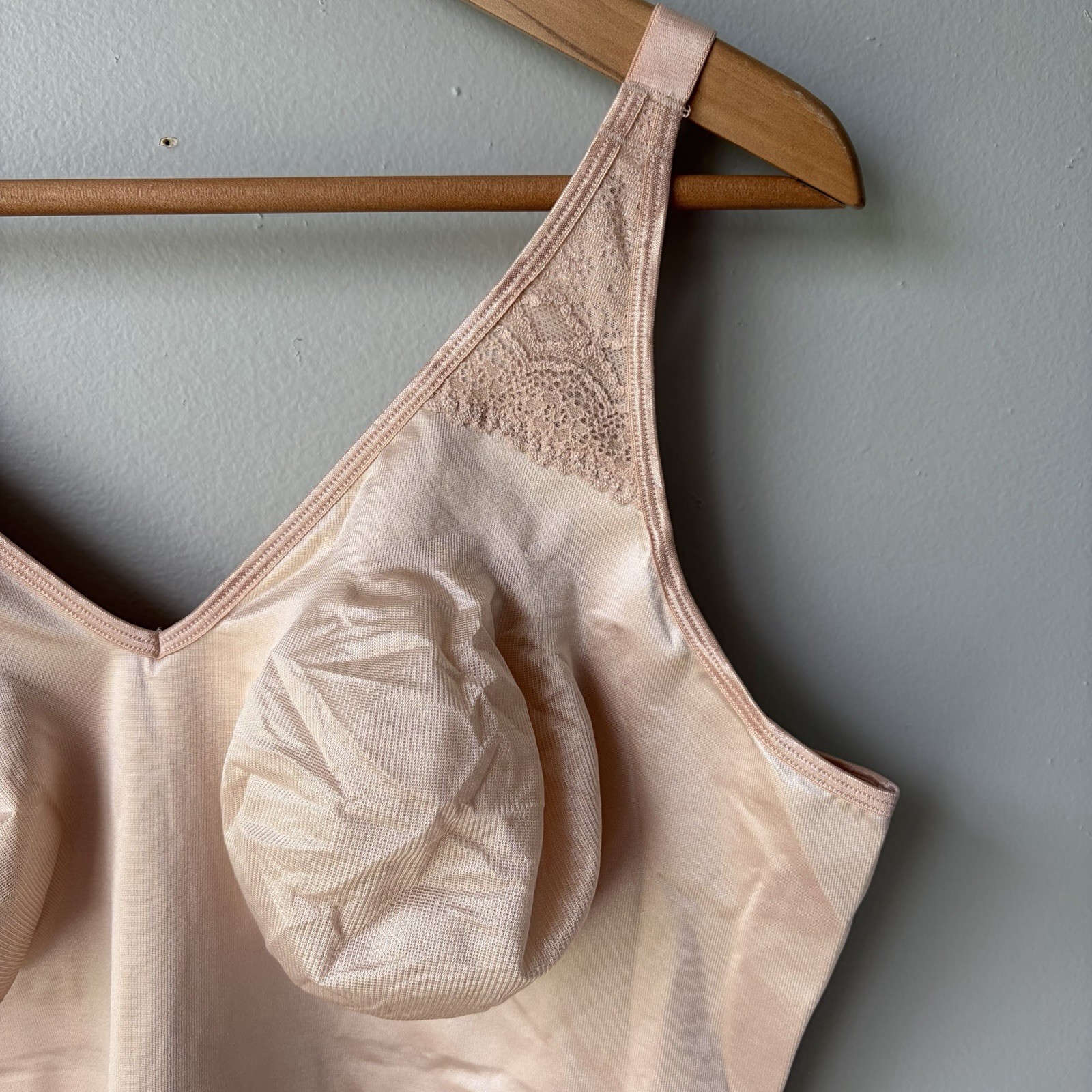 NEW RUBY RIBBON PIN UP CAMI WOMENS size 50 Pale Nude Lace Shapewear