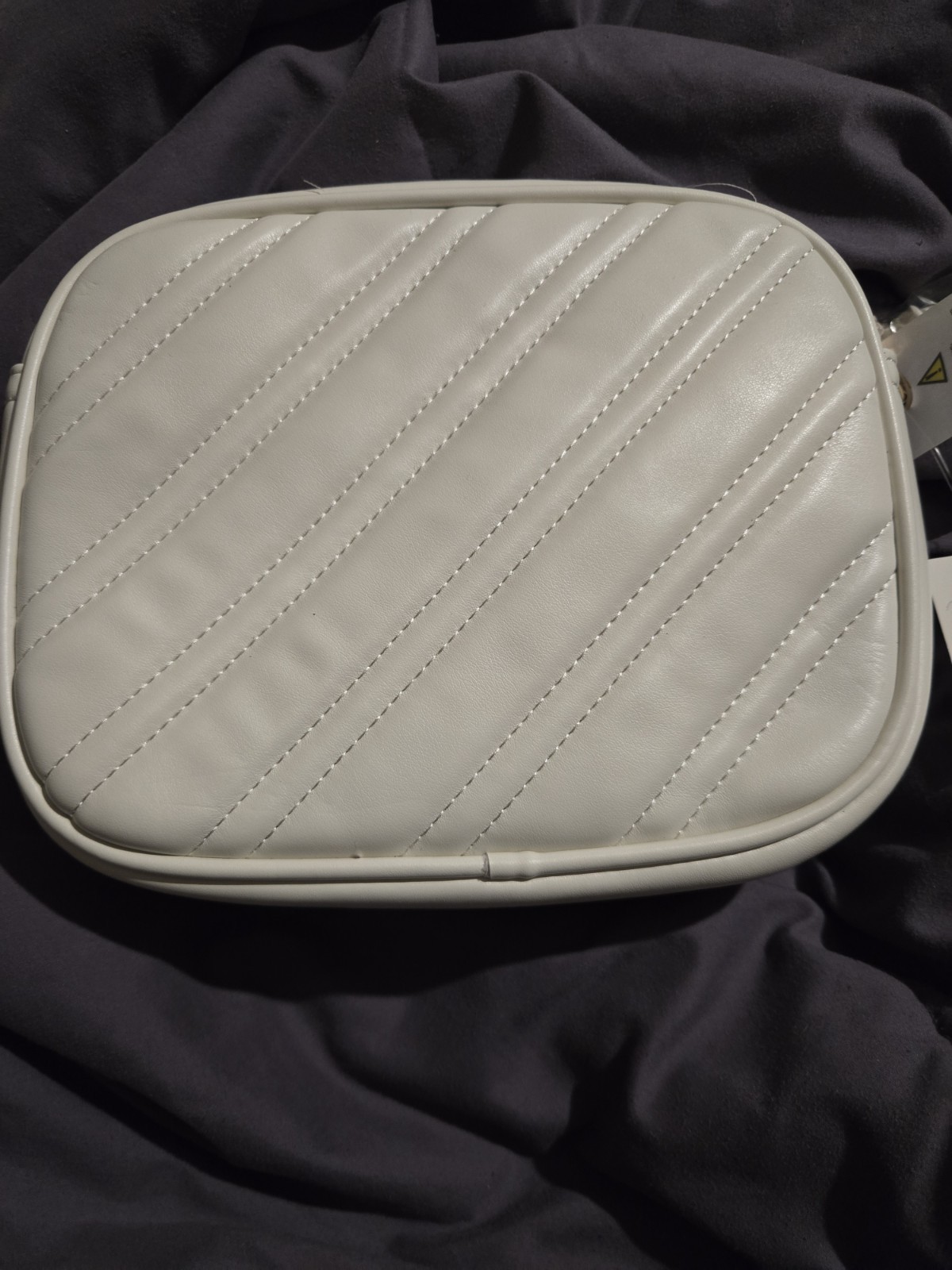 francesca’s White Small Quilted Crossbody Bag Zip, Detachable Adjustable Strap