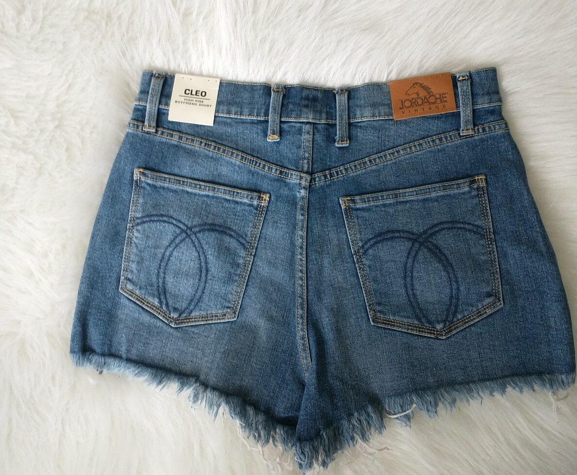 Jordache Vintage Womens Cleo High Rise Boyfriend Shorts Size 30 NWT