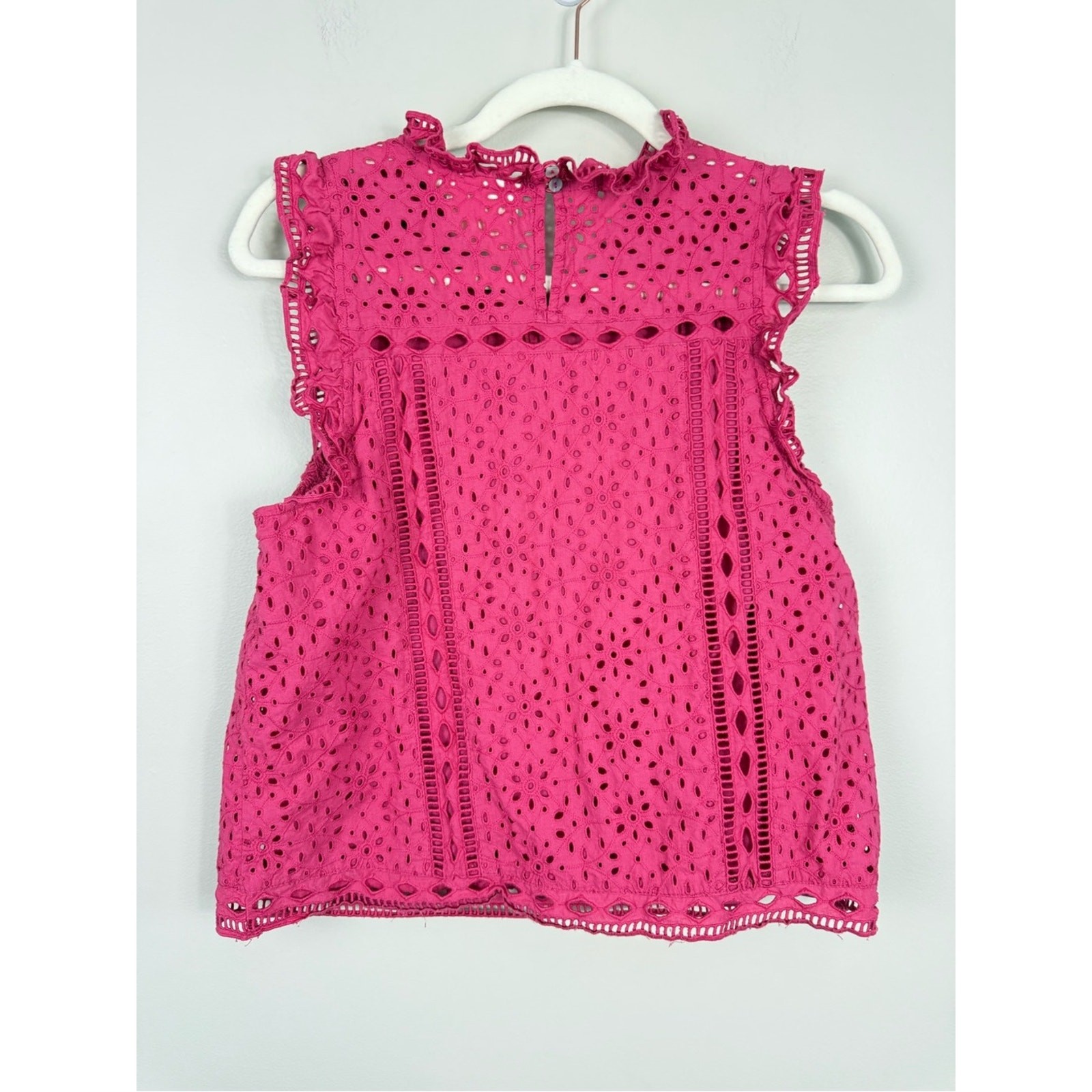 Anthropologie Maeve Eyelet Blouse Womens 4 Pink Ruffle Sleeeveless Top Preppy