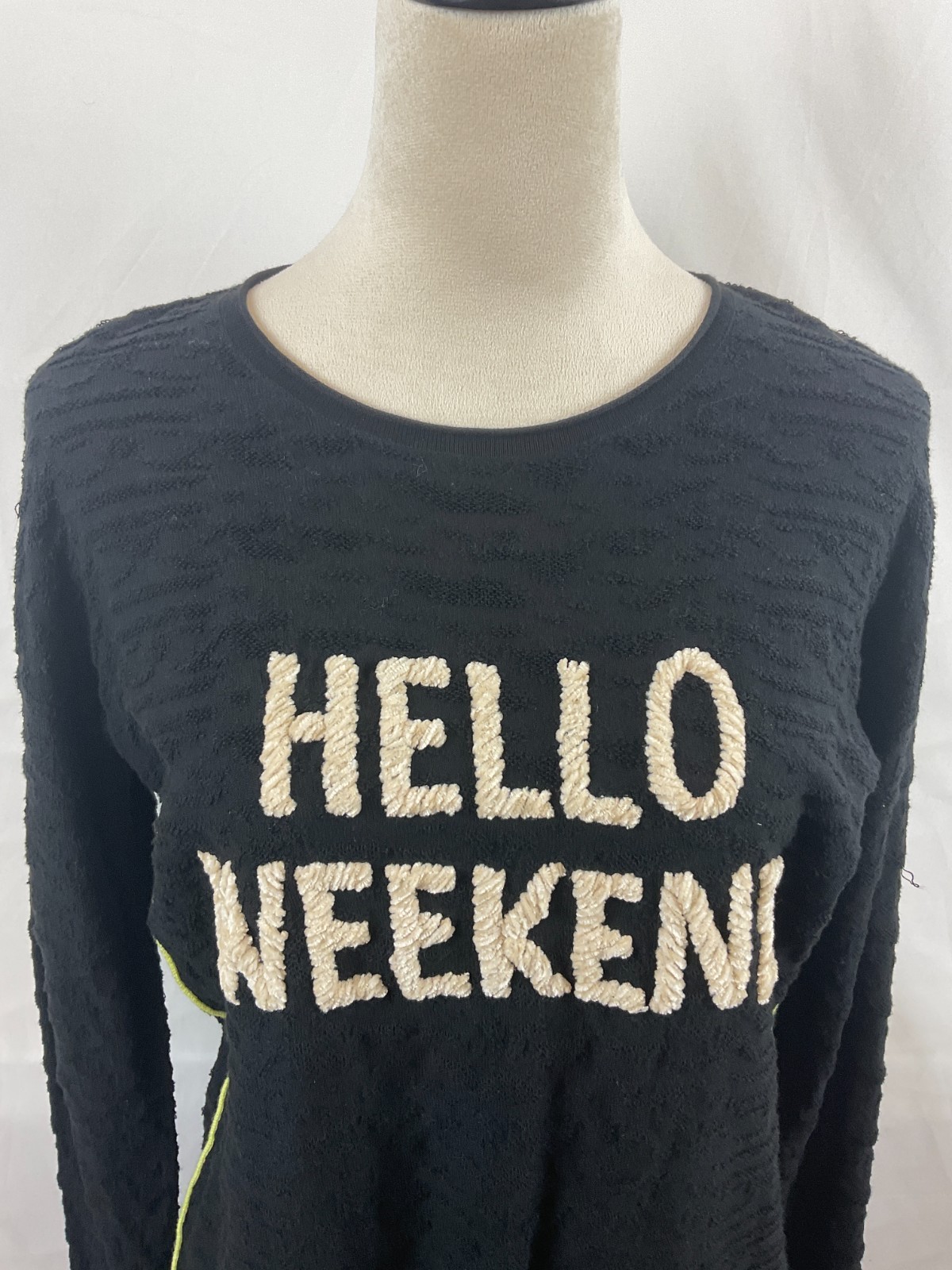 Lisa Todd Thin Textured Sweater Black Hello Weekend Beige Lime Trim Long Sleeve