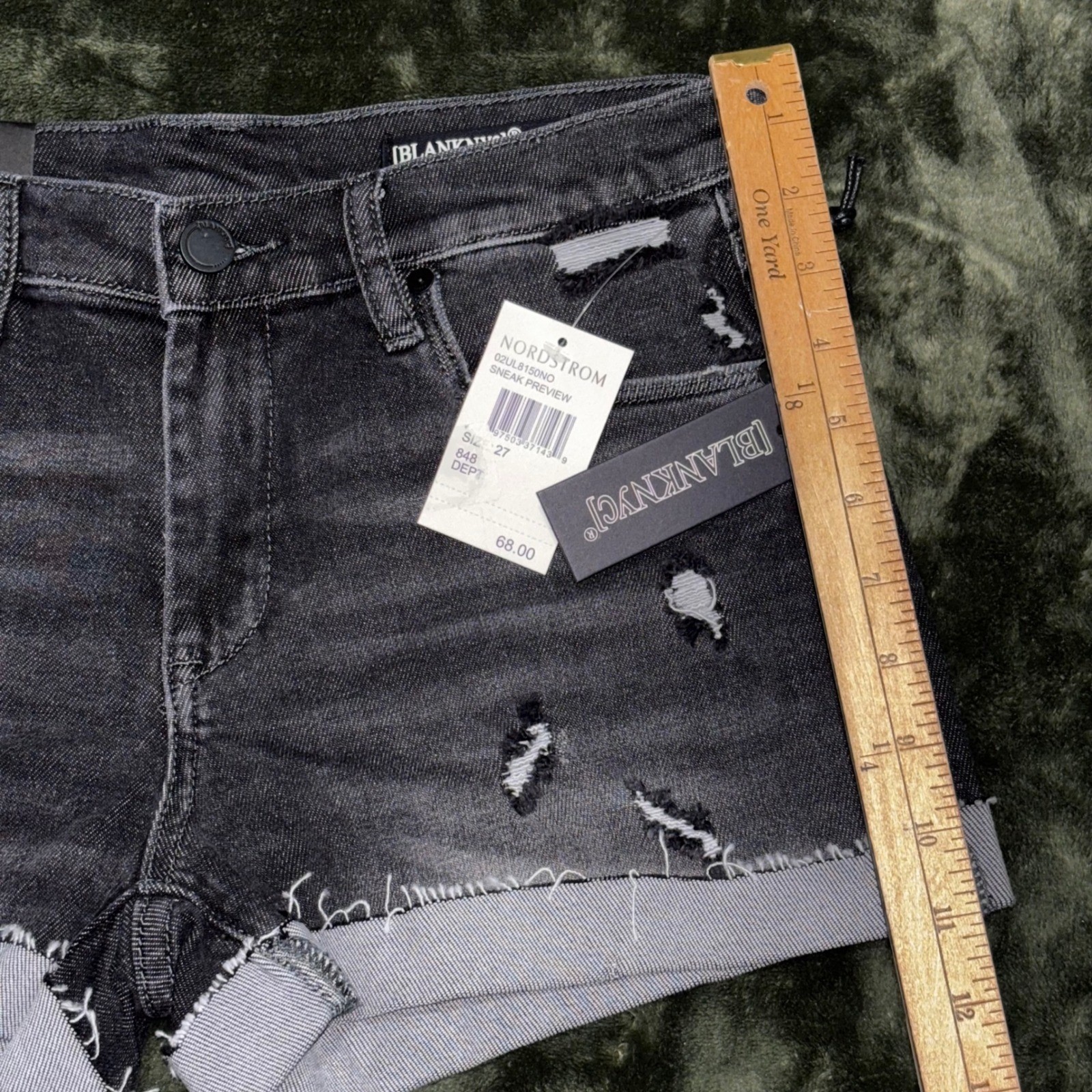 BLANKNYC The Fulton Black Distressed Denim Shorts Womens 27 High Rise Cuffed Hem