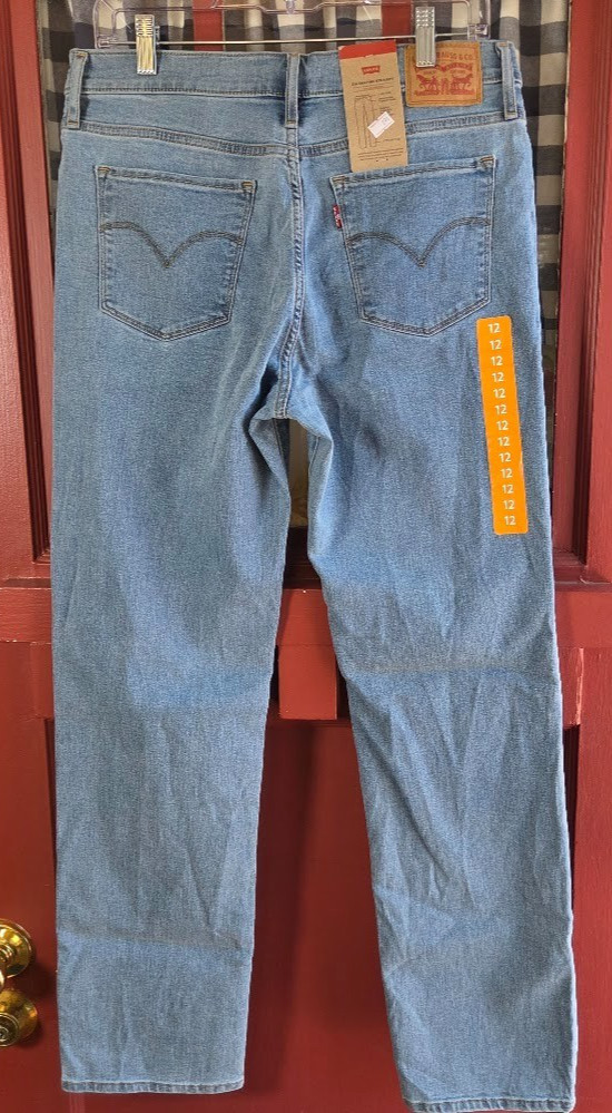 Levi’s Women’s Blue 314 Light Wash Shaping Straight Mid-Rise Jeans Size 31 x 32