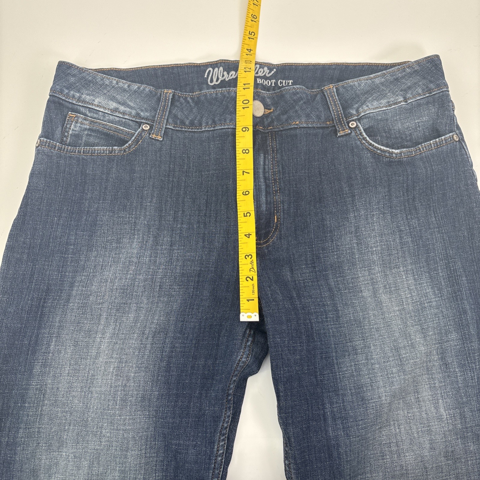 Wrangler Retro Jeans Womens 17×34 (38×34) Boot Cut Med Wash Fade Denim Western