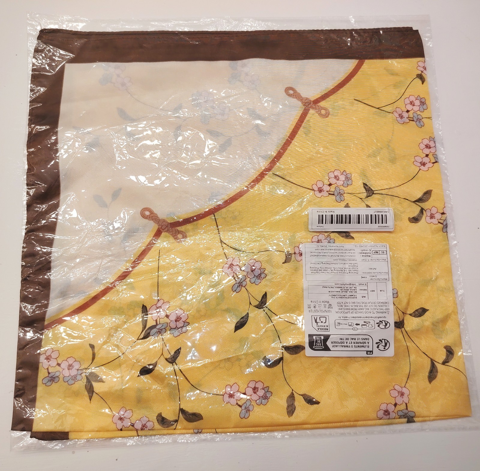 NEW- Scarf For Woman, Size: 27.5×27.5″, Brand new, Yellow, Brown Color