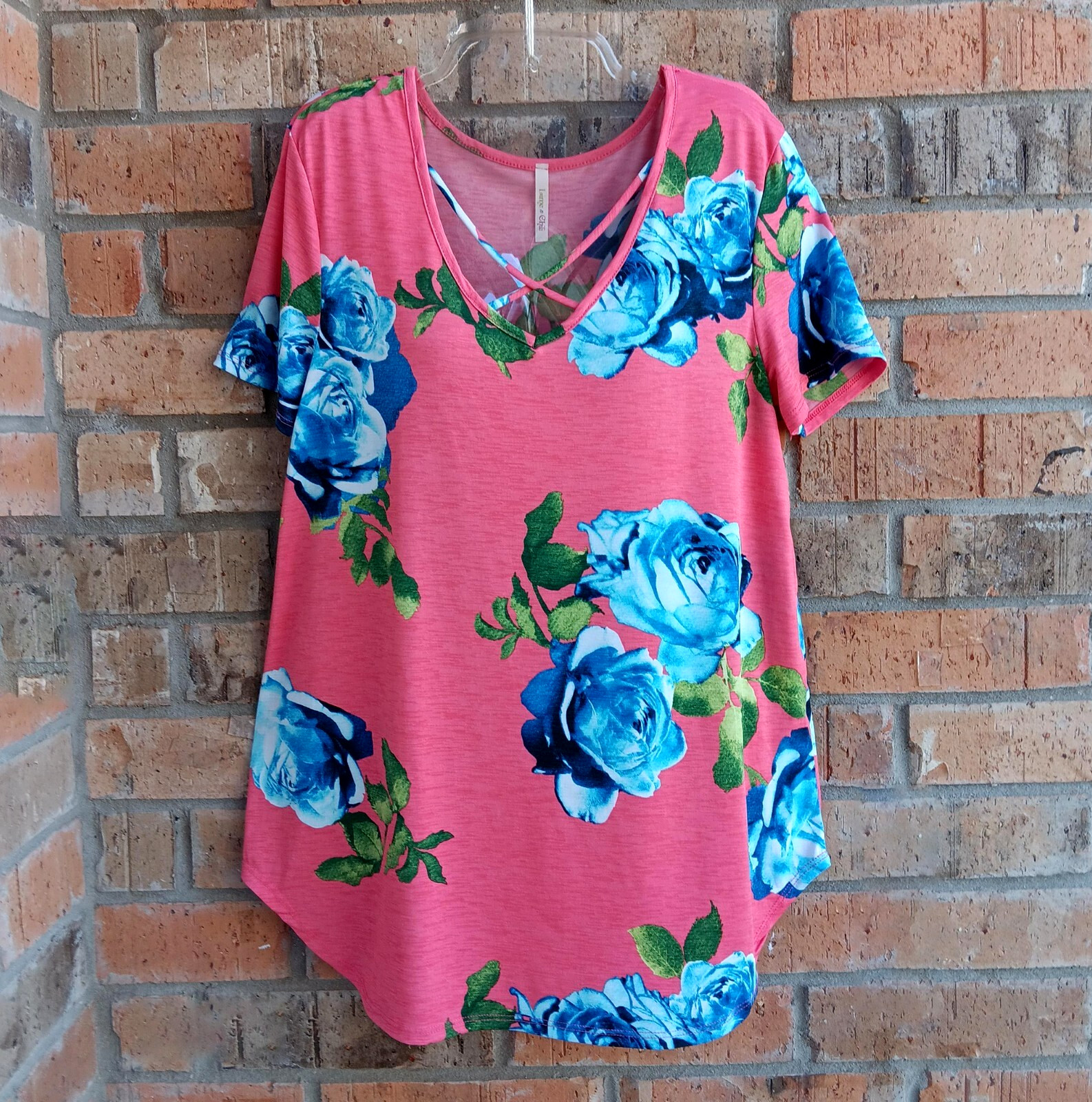 Lime n Chili Womens Size L Top Blouse Short Sleeves Pink Tropical Floral Print