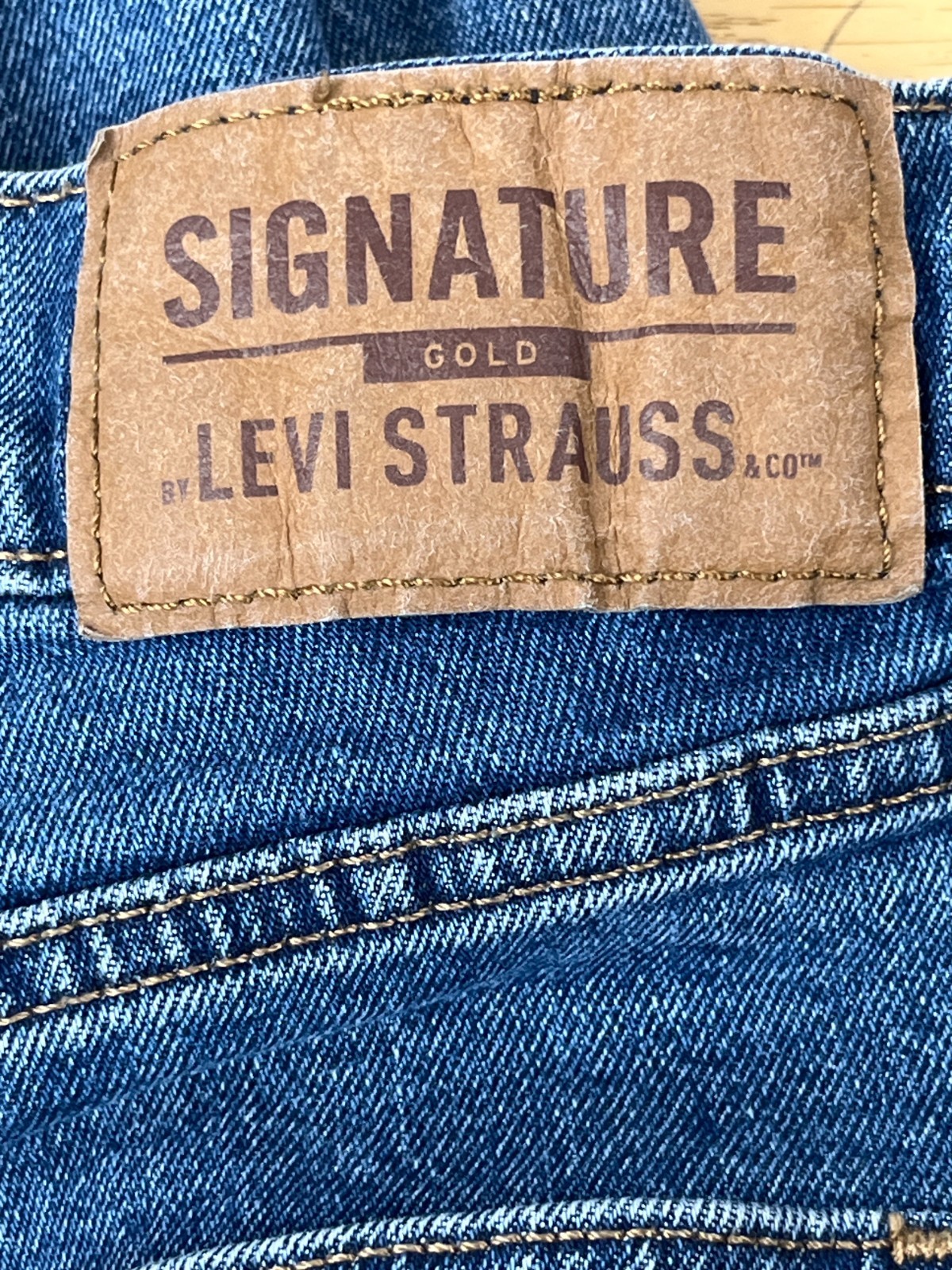 Signature by Levi Strauss Mens Size 40×32 Relaxed Fit Zip Fly Jeans Blue Denim