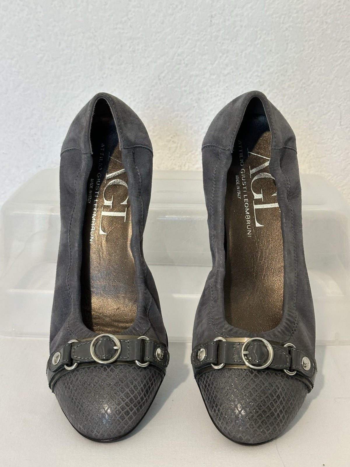 AGL Attilio Giusti Leombruni Cap Toe Buckle Low Wedge Heel Gray Suede Size 39/9