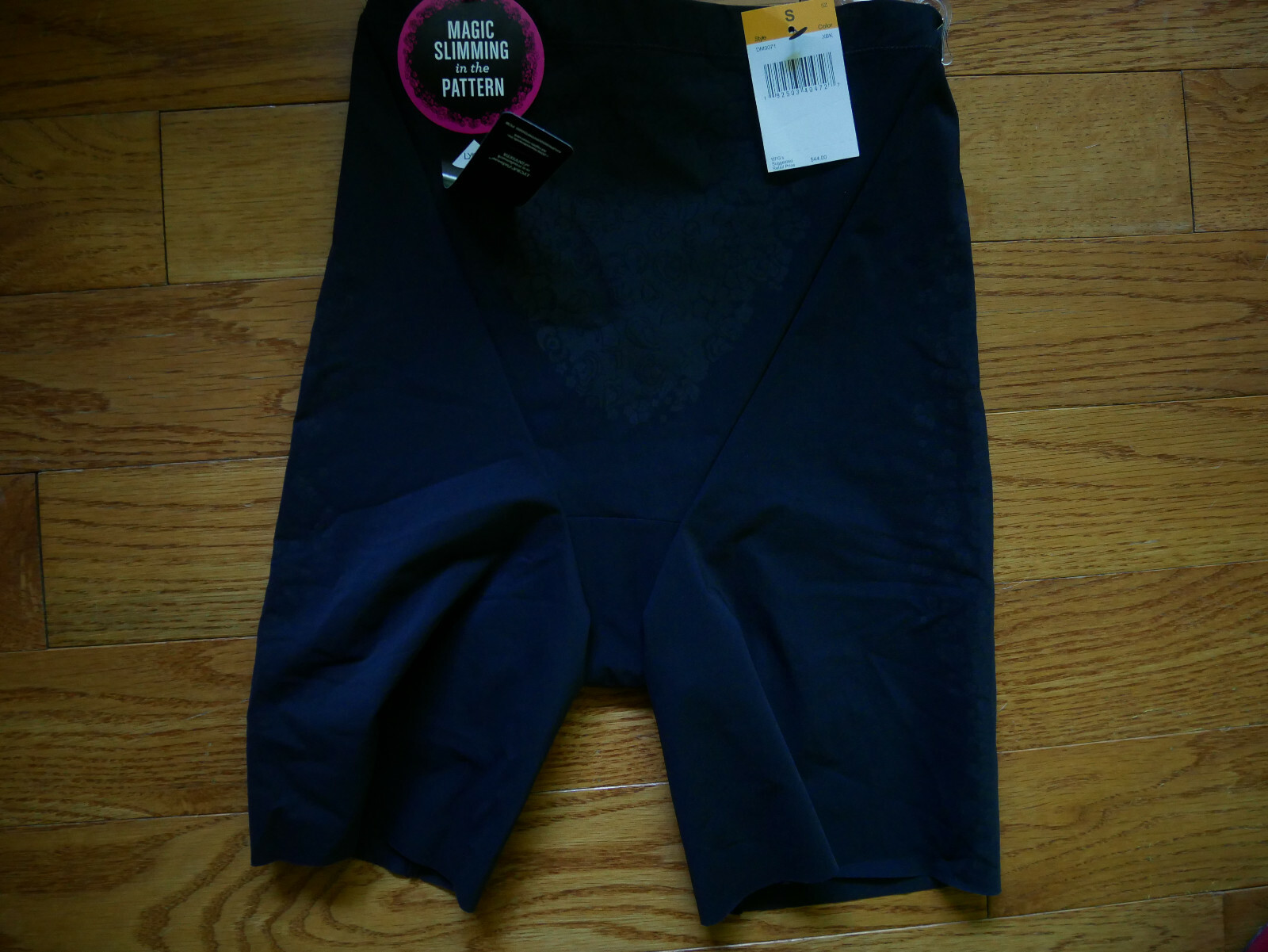 Flexees Womens Maidenform Fitsense at Waist Thigh Slimmer Small NEW Black