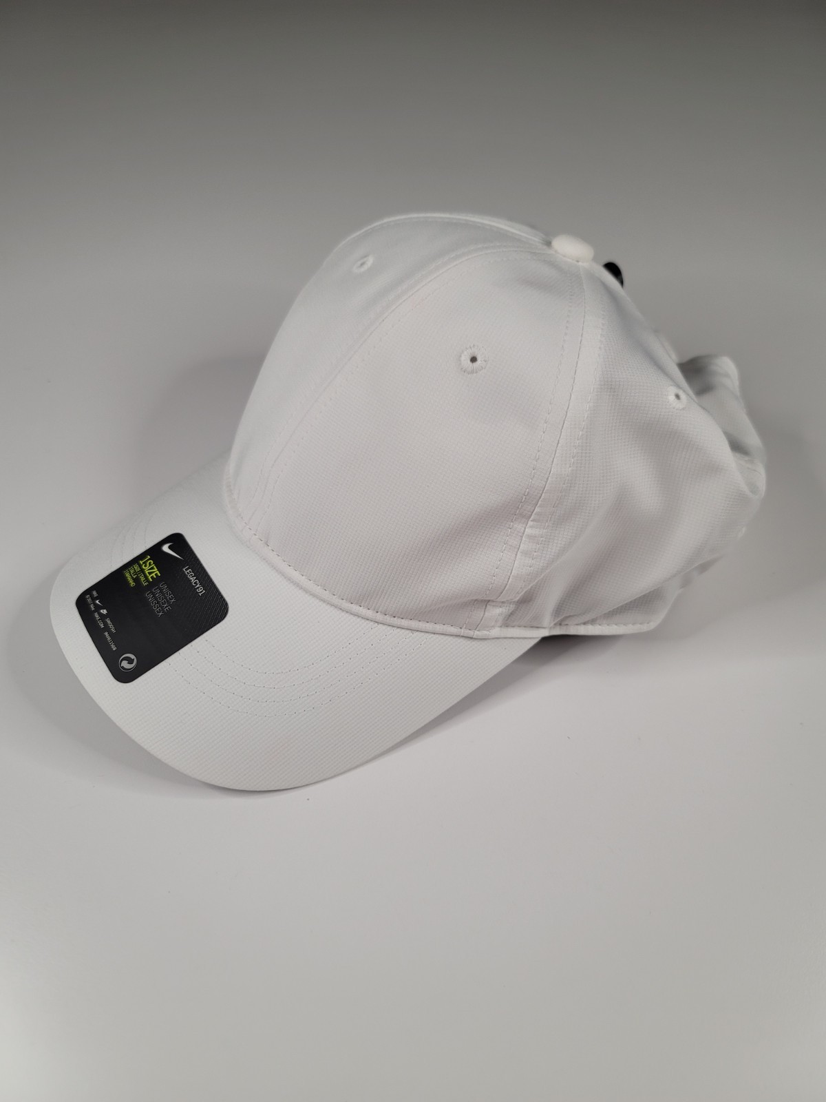 Nike Men’s Golf Hat White Legacy91 Adjustable Strap New