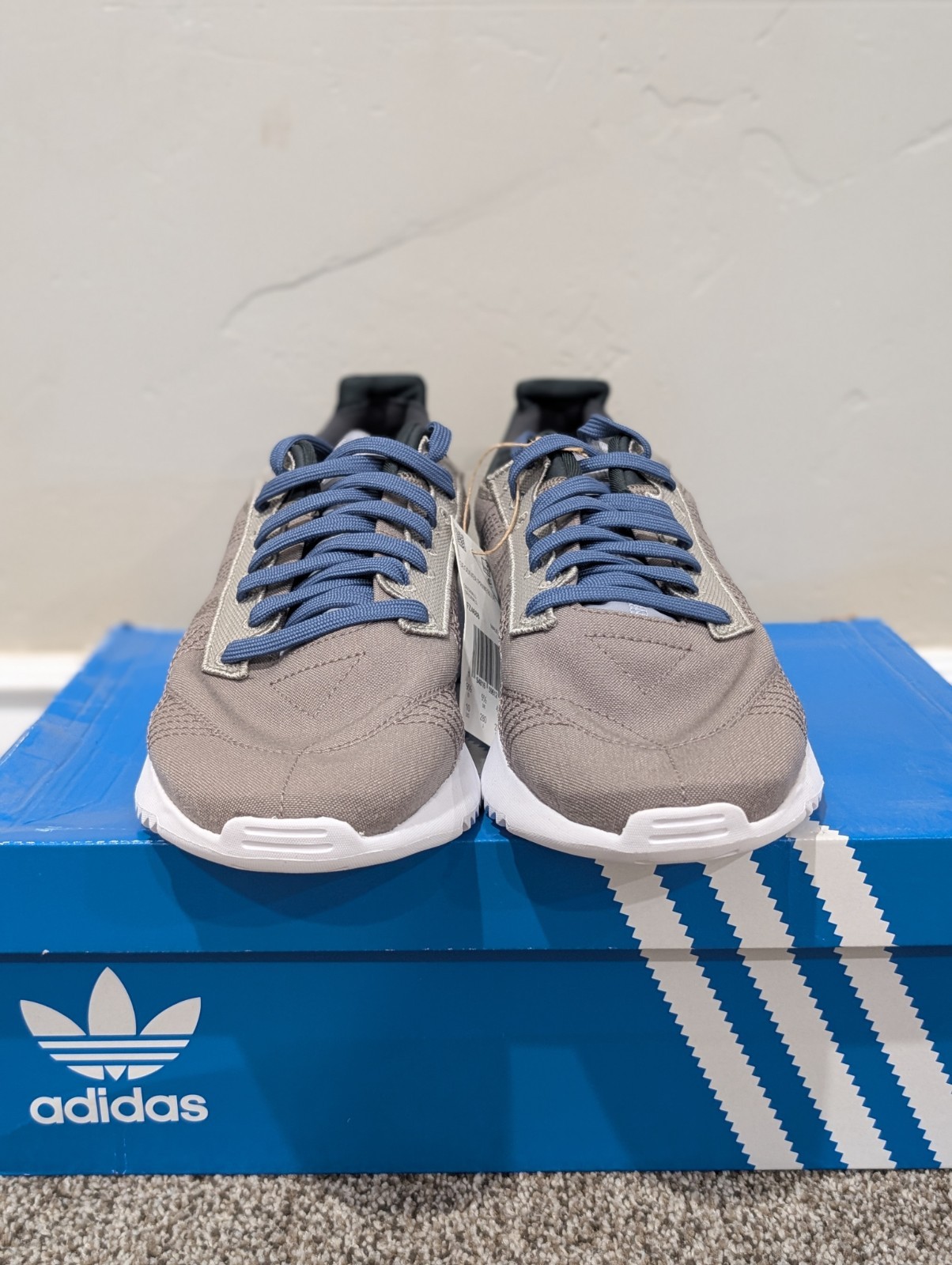 Size 10 Men’s Adidas Geodiver Primeblue Gray Lace Up Athletic Sneakers FZ4688