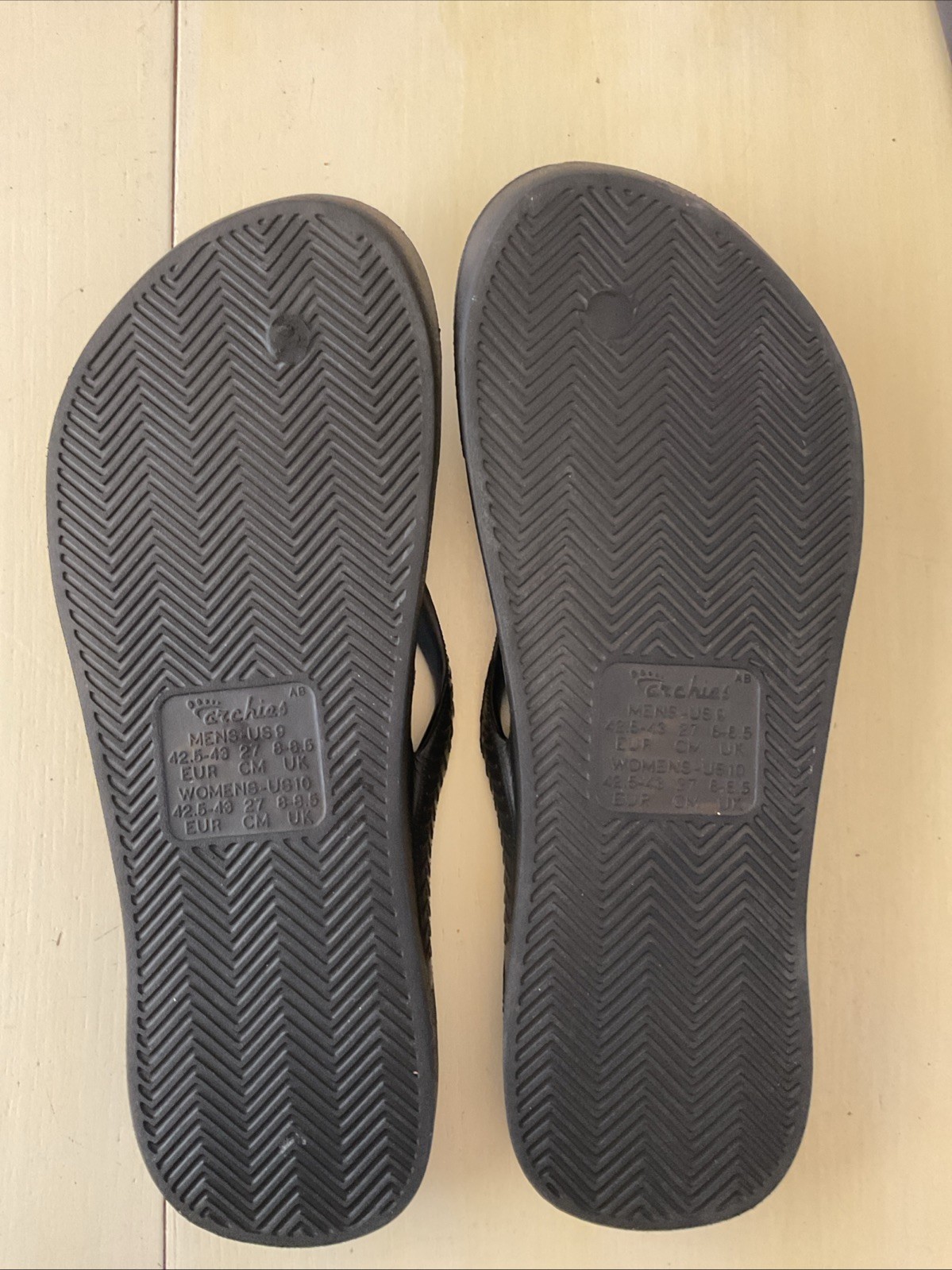 S1 Archies Arch Support Thong Flip Flops Sandals Black Size Men’s 9 Women’s 10