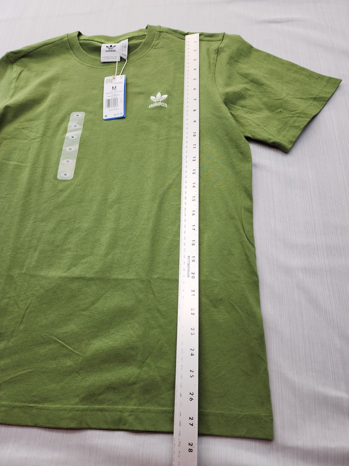 New Men’s Adidas Trefoil Essentials Tee Shirt Size Medium Mens Tech Olive
