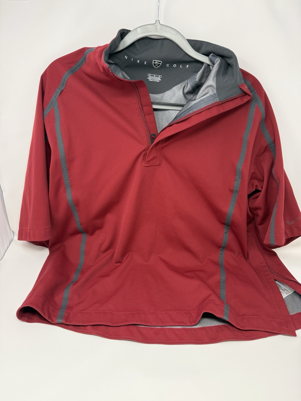 Nike Golf StormJacket Mens M Red Short Sleeve Rain 1/2 Zip Lightweight Pullover
