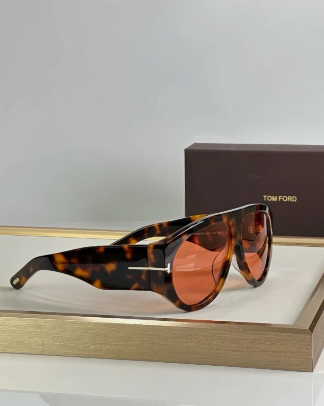 Tom Ford Bronson TF1044 60 12-140 Unisex Sunglasses Dark Havana Red