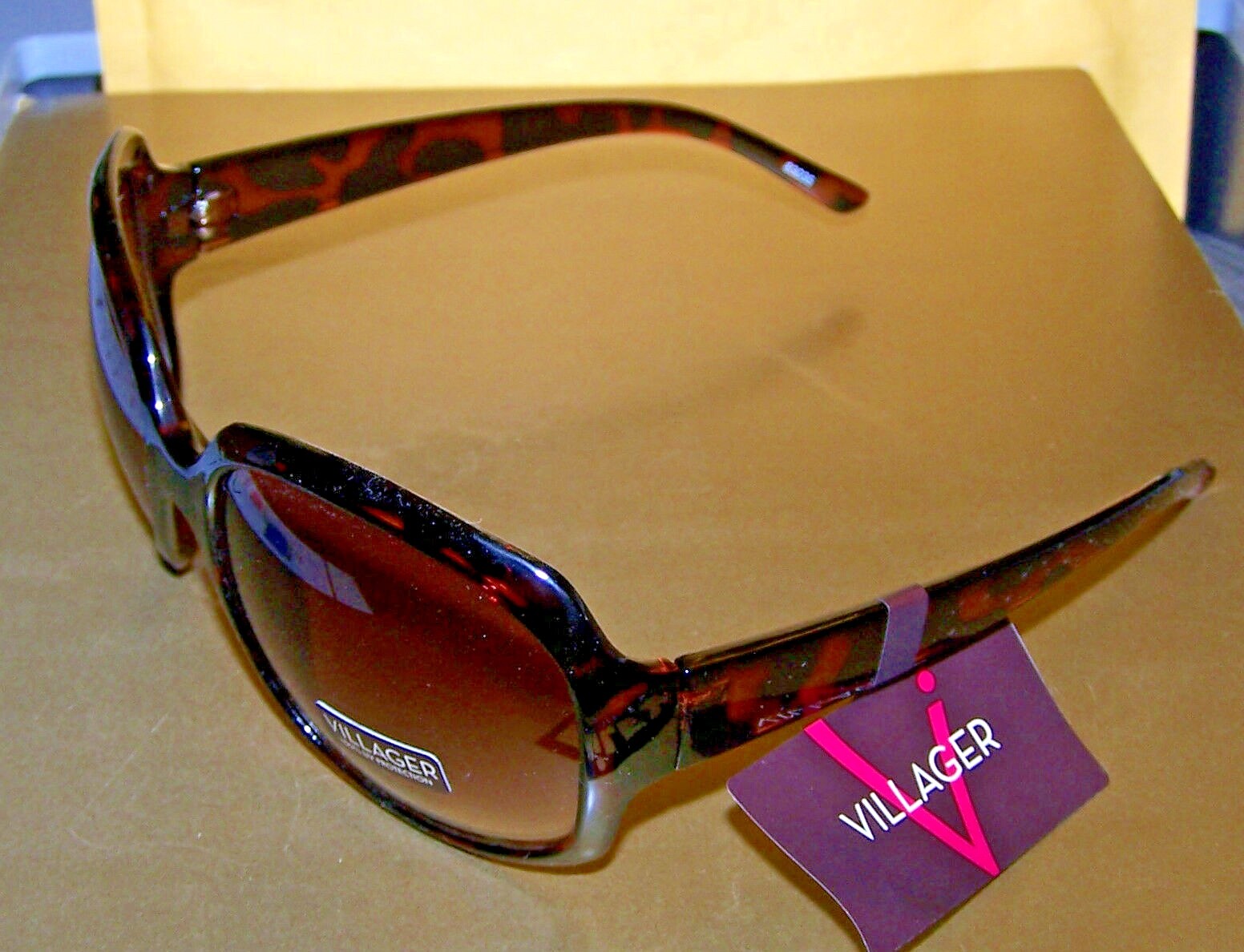Claiborne – VILLAGER Sunglasses – #83035 TORTOISE W/ BROWN LENSES 100% UV PROT!