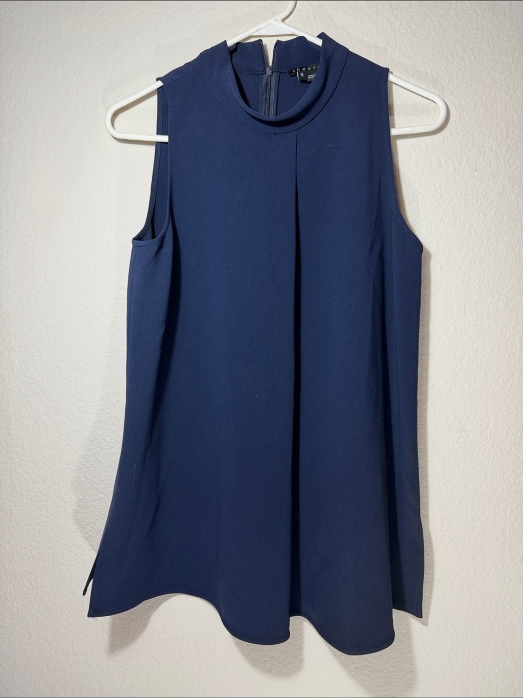 Theory Navy Sleeveless Mock-Neck Camisole