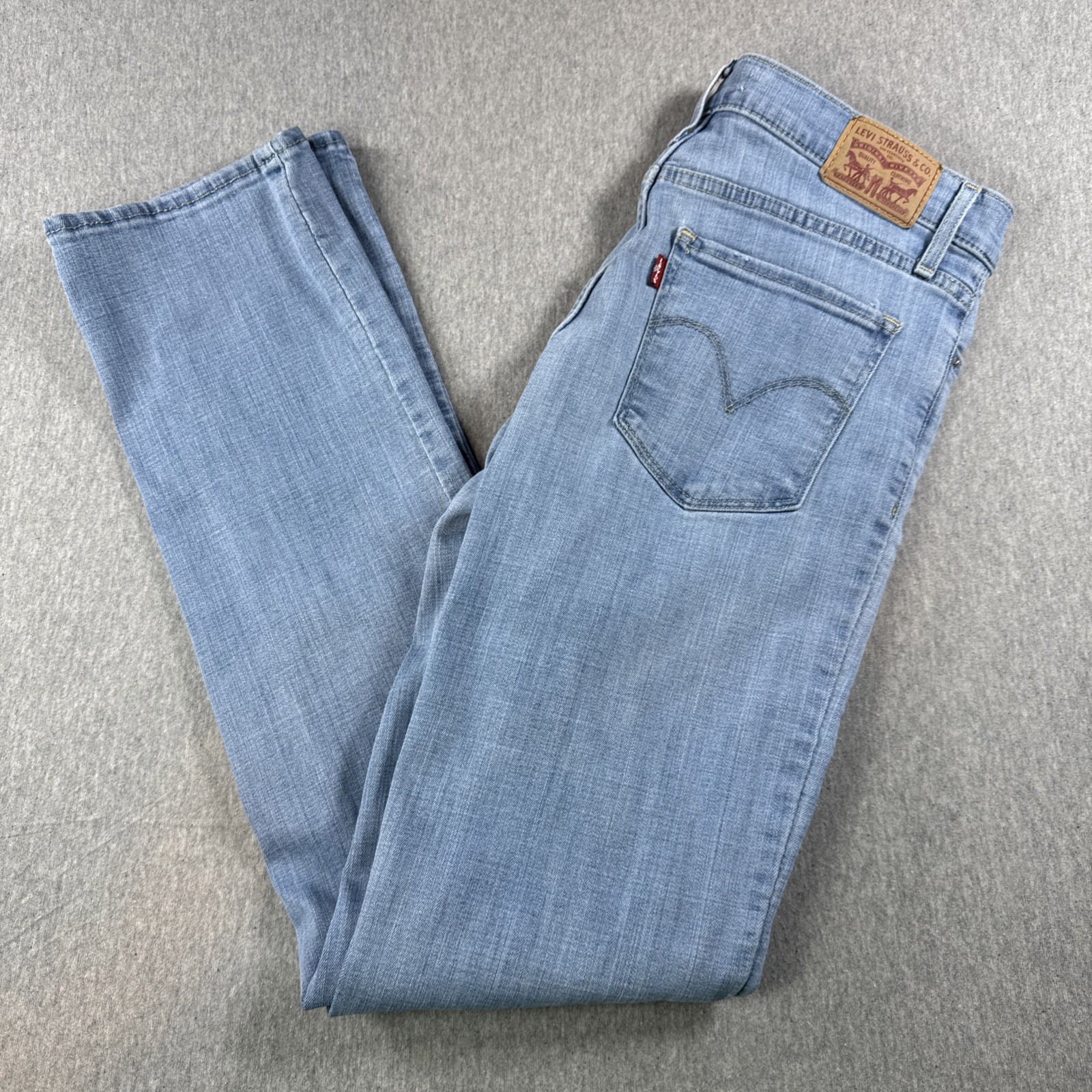 Levi’s jeans 314 Shaping Straight Leg Size 29×32 Light Wash Stretch Blue Denim