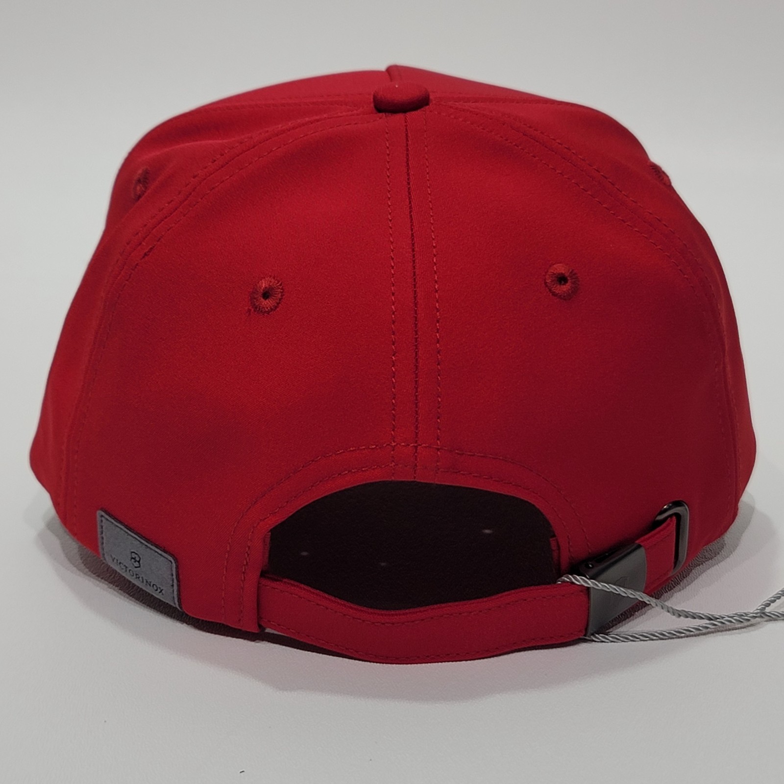 Victorinox Hat One Size Red Heritage Cap Adjustable Strap Logo NWT in Bag