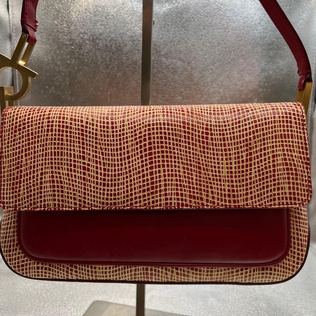 Salvatore Ferragamo Gancini Shoulder Bag Beige Red Leather 9.3in x 5.5in x 2.8in
