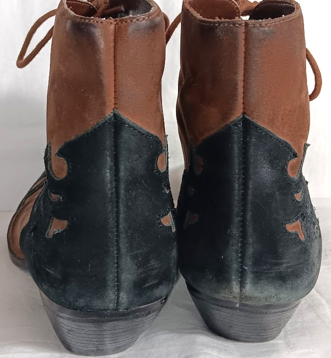 Amanda Smith Loredo Black Brown Lace Up Western Booties Boots Size 8.5 M