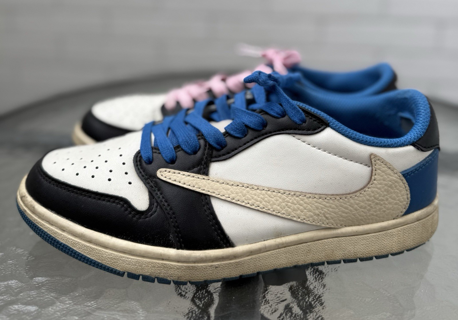 Size 8 – Fragment Design x Travis Scott x Air Jordan 1 Retro Low – DM7866-104