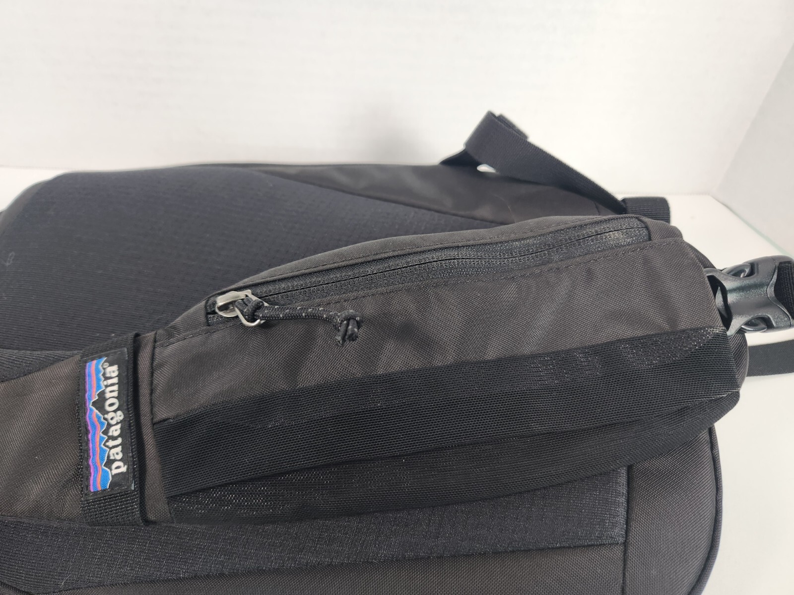 Patagonia Atom Sling 8L, Black, One Size Crossbody Bag 2022 #48262FA22