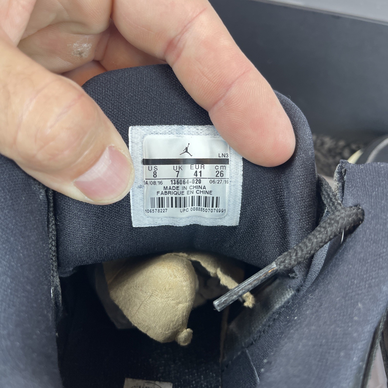 Jordan 3 Cyber Monday WITH BOX – Leather Black & White AJ3 Retro 2016 Size 8