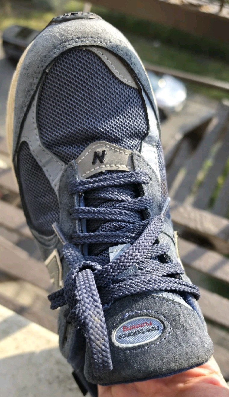 New Balance 2002R GORE-TEX Vintage Indigo Sz 9 Pre Owned Outdoor Streetwear Hike