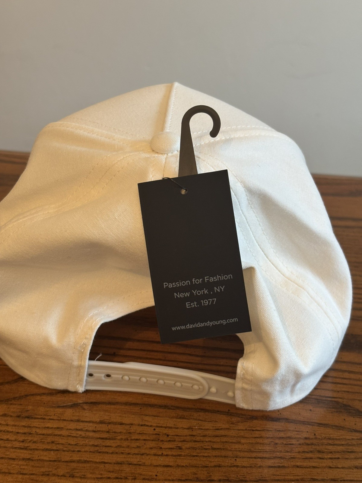 New~Dunkin Cape Cod Baseball Hat Cap with pink crab Summer
