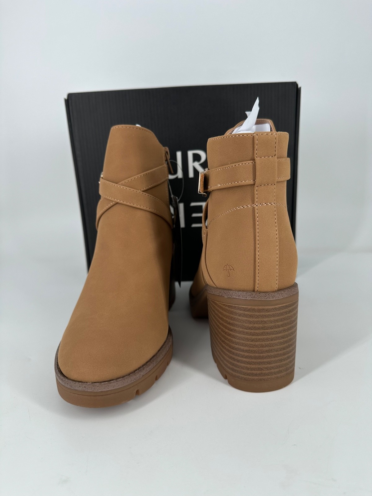 Naturalizer Madelynn Buckle Boot- Sz9 WIDE-MSRP $169-Water Repellent