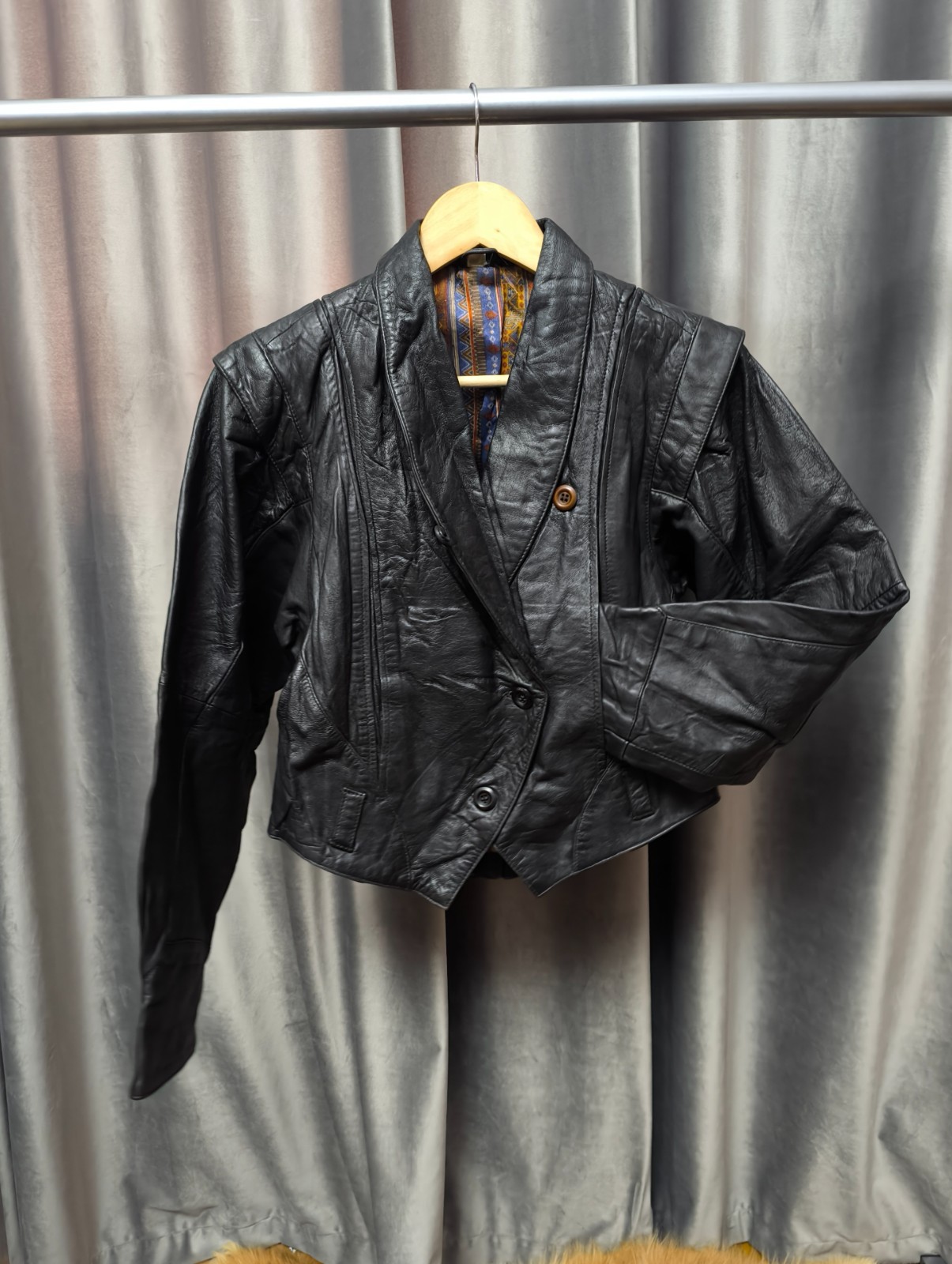 Vintage Black Genuine Leather Cropped Jacket Women’s S 80s Shoulder Pad Blazer