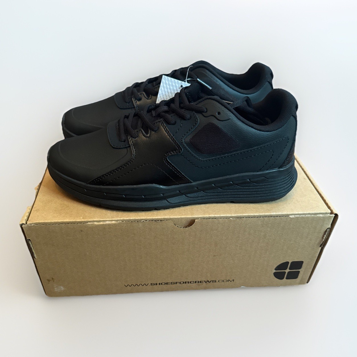 New In Box Shoes For Crews Black Leather Falcon III Women’s 11 Wide Work Shoe