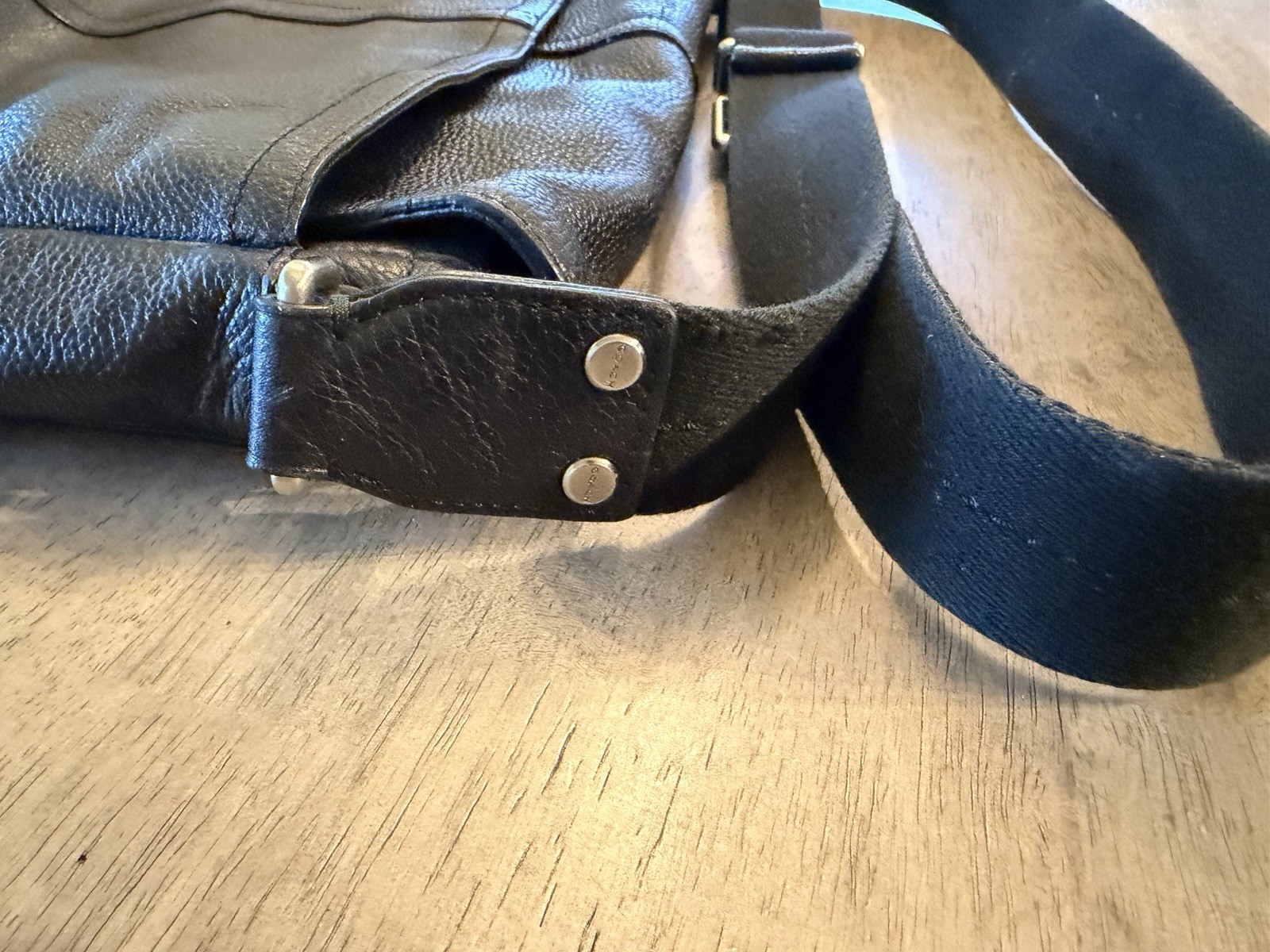 COACH Camden Pebbled Leather Messenger Bag F70423 Shoulder Purse Black