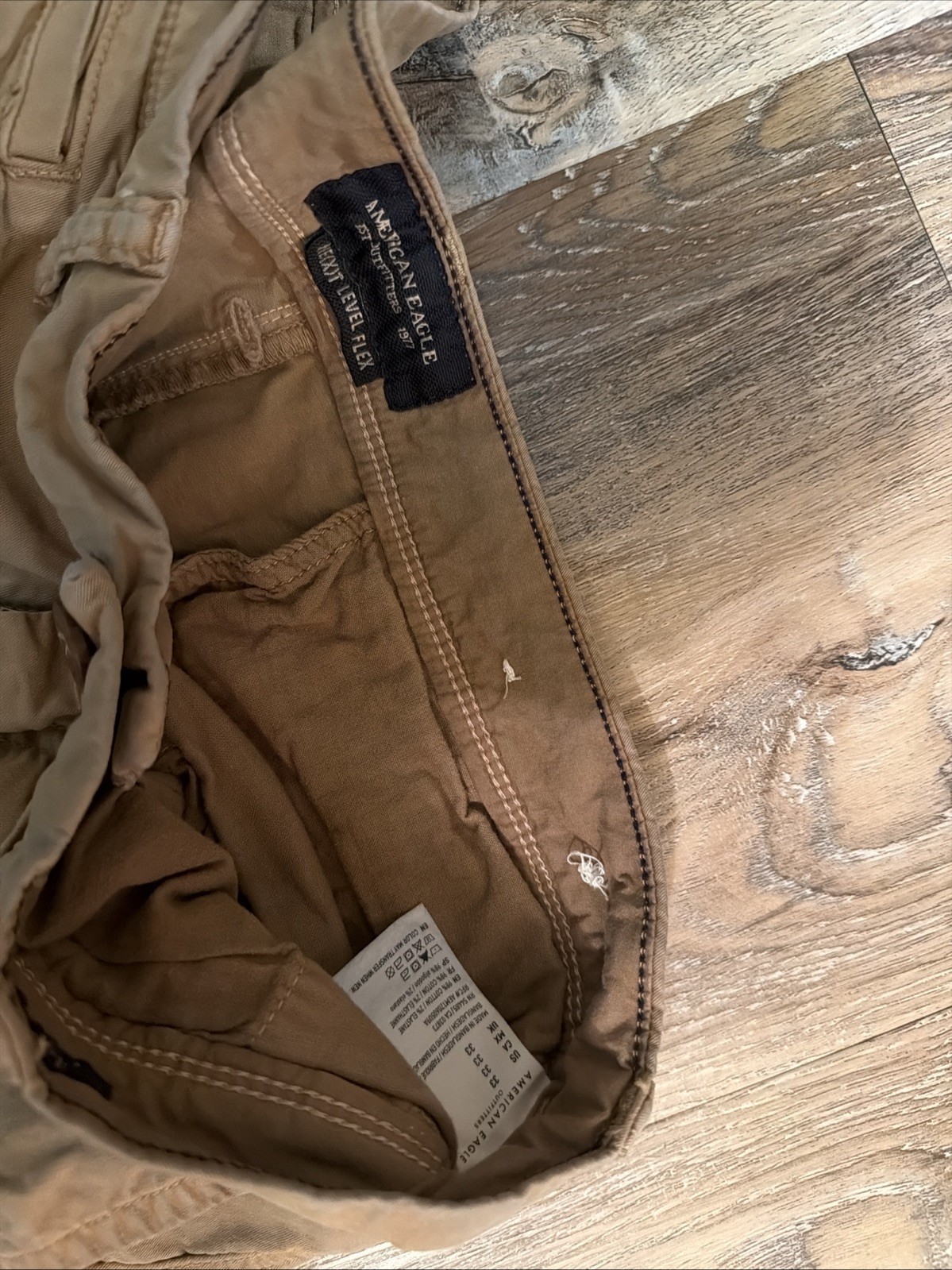American Eagle Next Level Flex Classic Chino Shorts Tan Khaki Mens 33 9″ Inseam