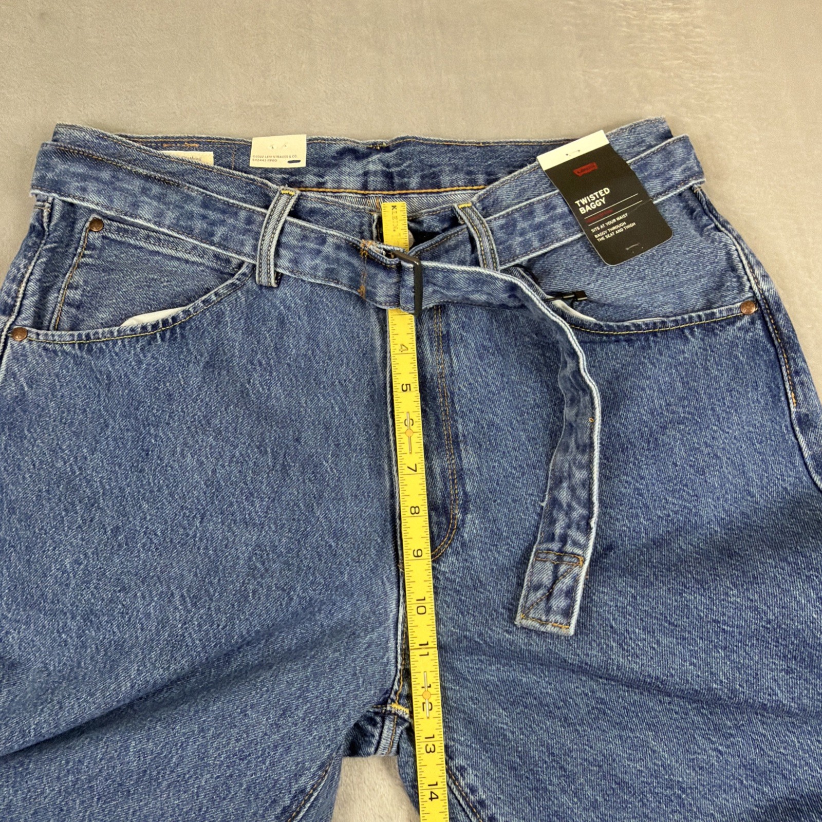 Levi’s Premium Twisted Baggy Jeans Men’s Size 34×30 Blue Medium Wash Belted