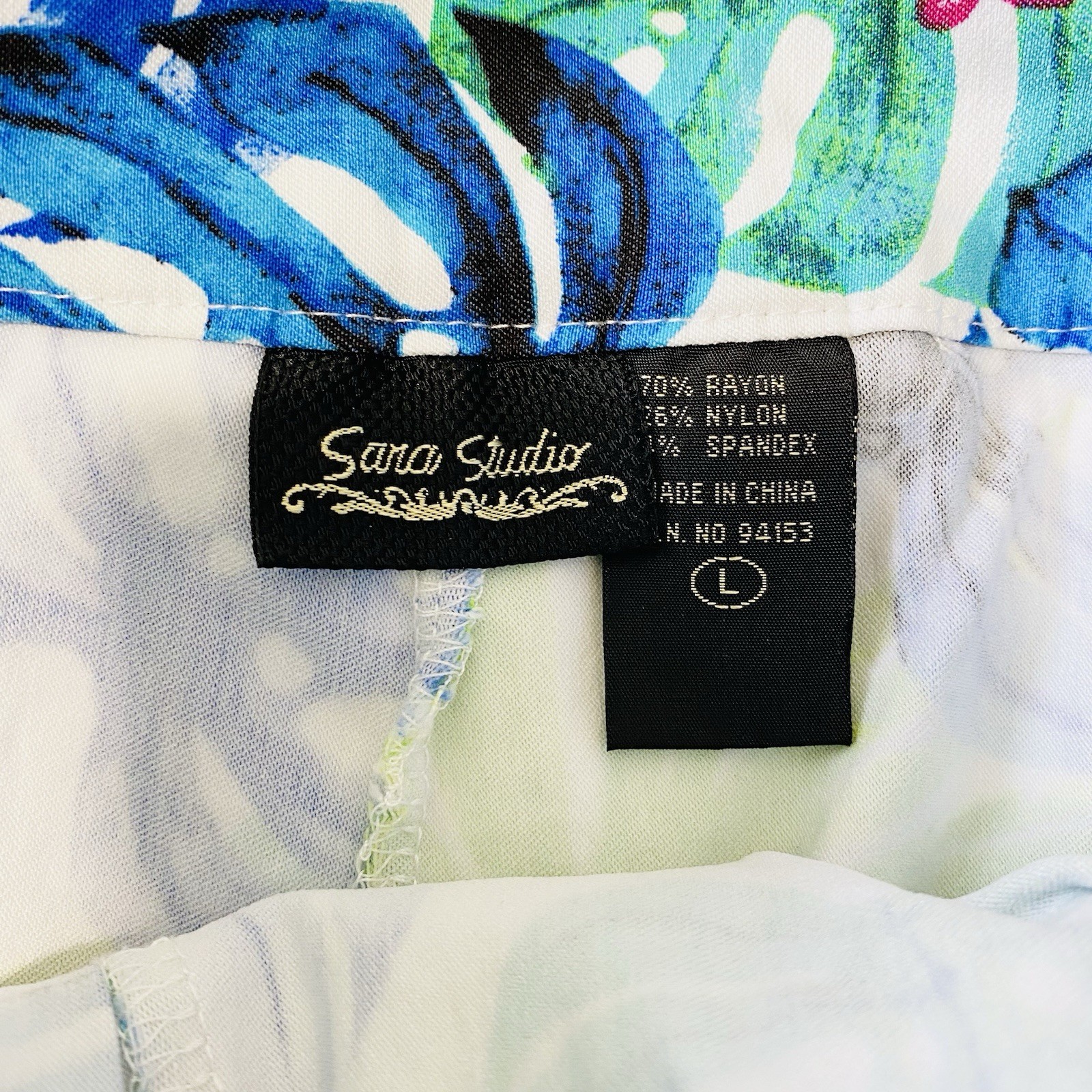 SARA STUDIO Tropical Skort Size Large Stretchy Pockets Comfort Travel Vacation