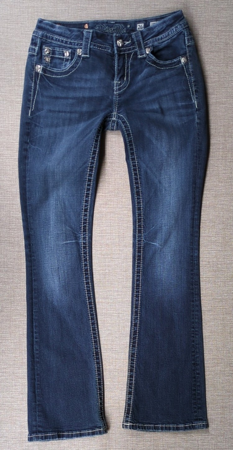 Miss Me Signature Boot Cut Blue Low Rise Jeans Women’s 26×30 Flap Wing Pockets
