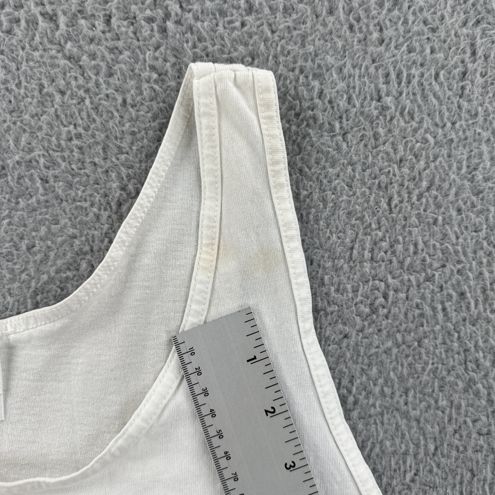 Vintage Hanes Men’s L White Sleeveless Shirt 101 KUFO the Edge Of Rock Radio Tee