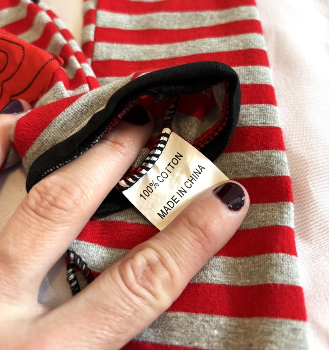Hot Topic Red, Grey & Black Striped Heart Patch Arm Warmers