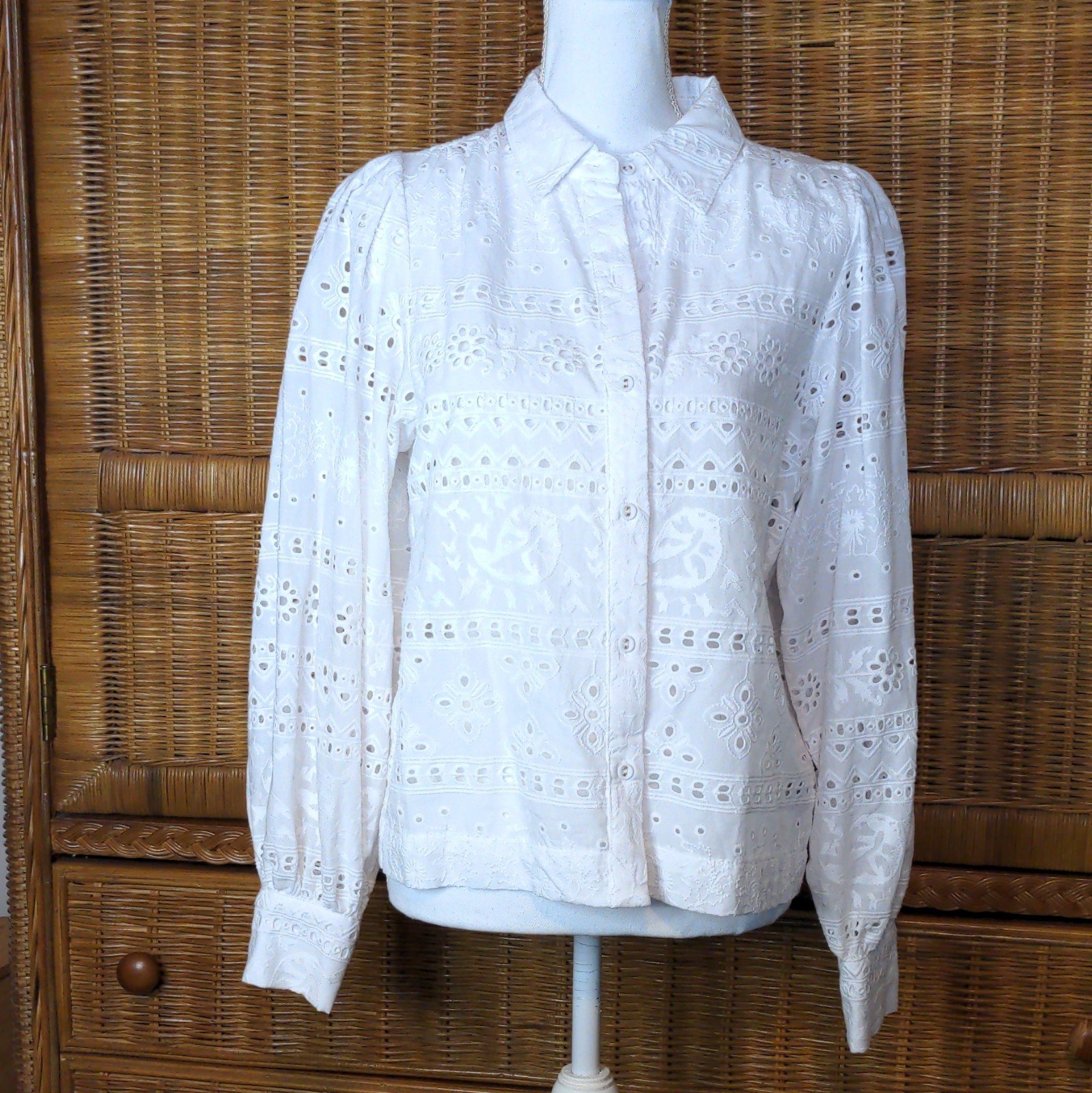 I.N.C. International Concepts Women’s White Eyelet Collared Button Blouse S