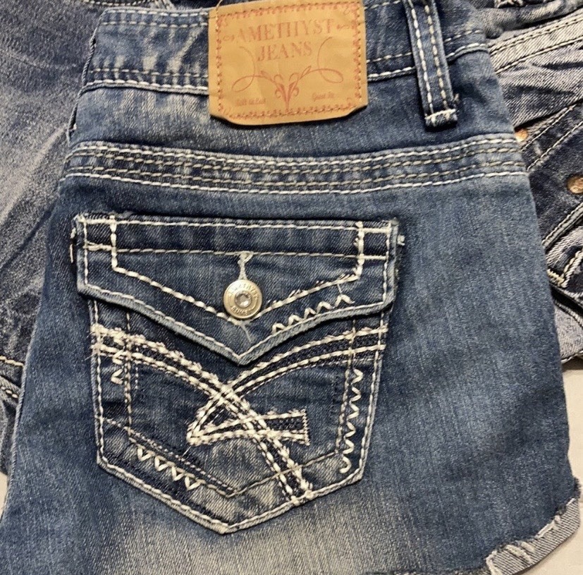 Juniors Women’s Amethyst Jeans Shorts Size 3 Blue Denim