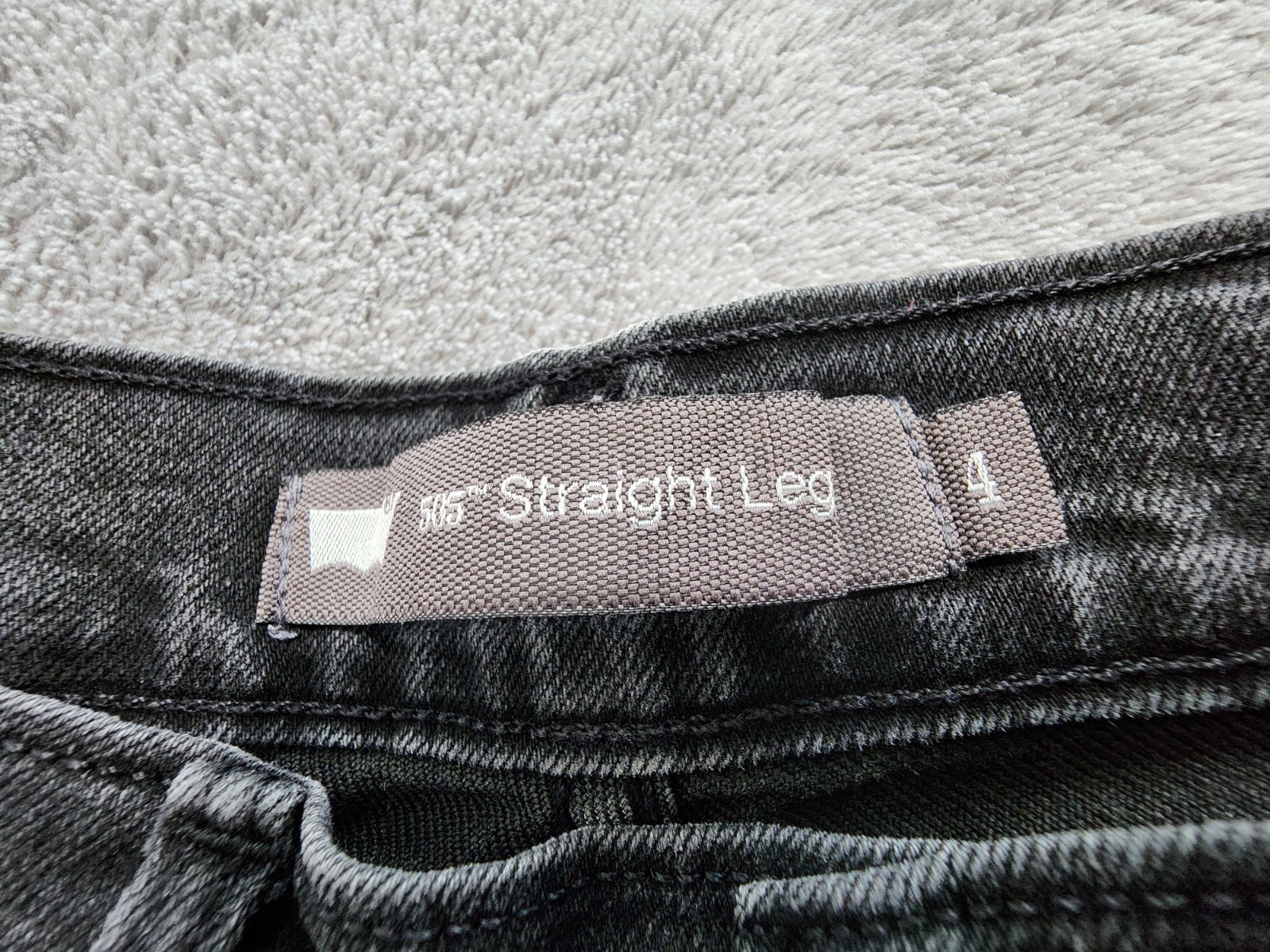 Levis 505 Jeans Womens Size 4 Straight Leg Fit 27×30 Black Denim Stretch Pants
