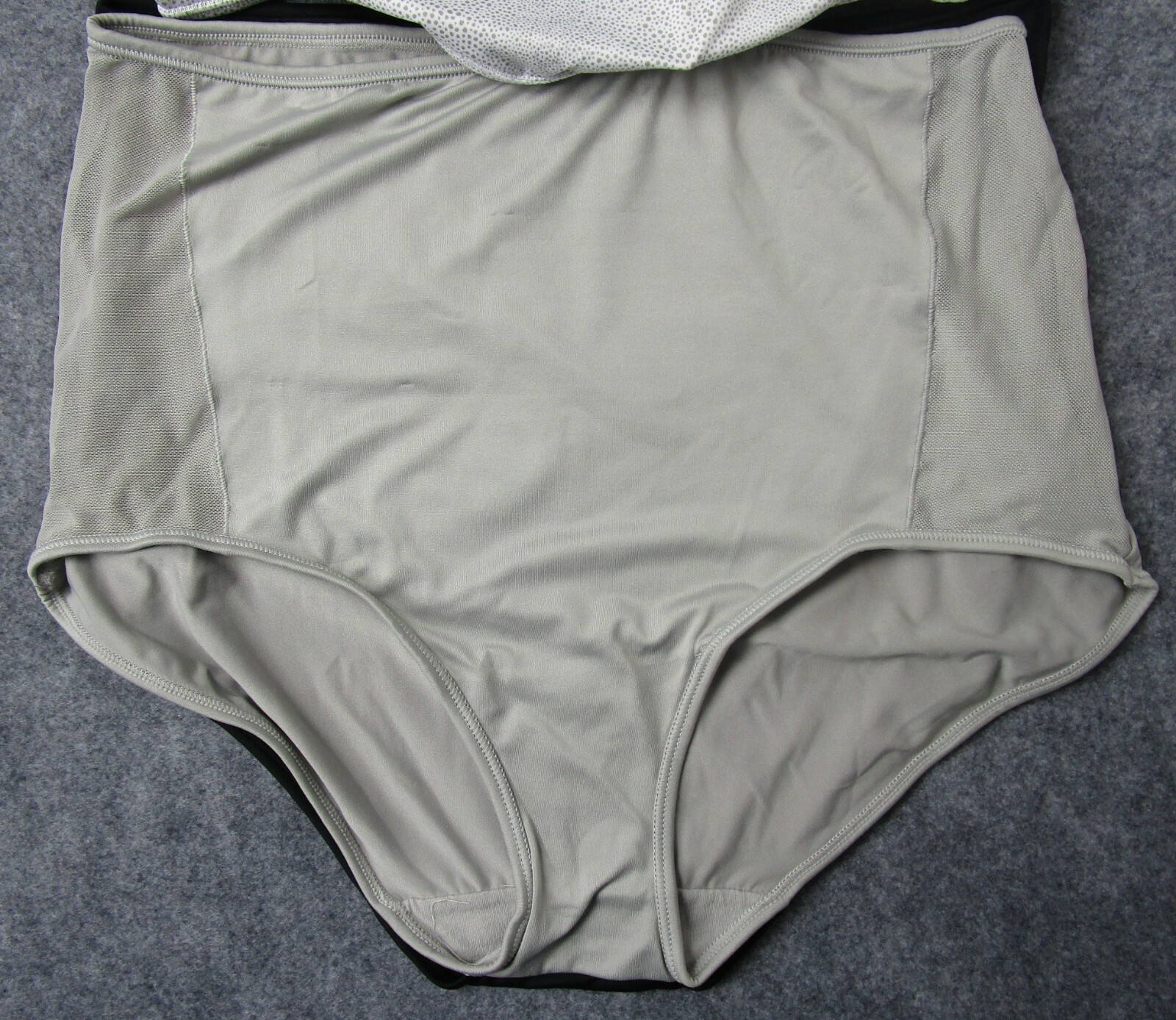 Olga Ultra Stretch Microfiber W/Mesh Pantie 3 Pack Style GS1603P Size 2XL/9 NWT