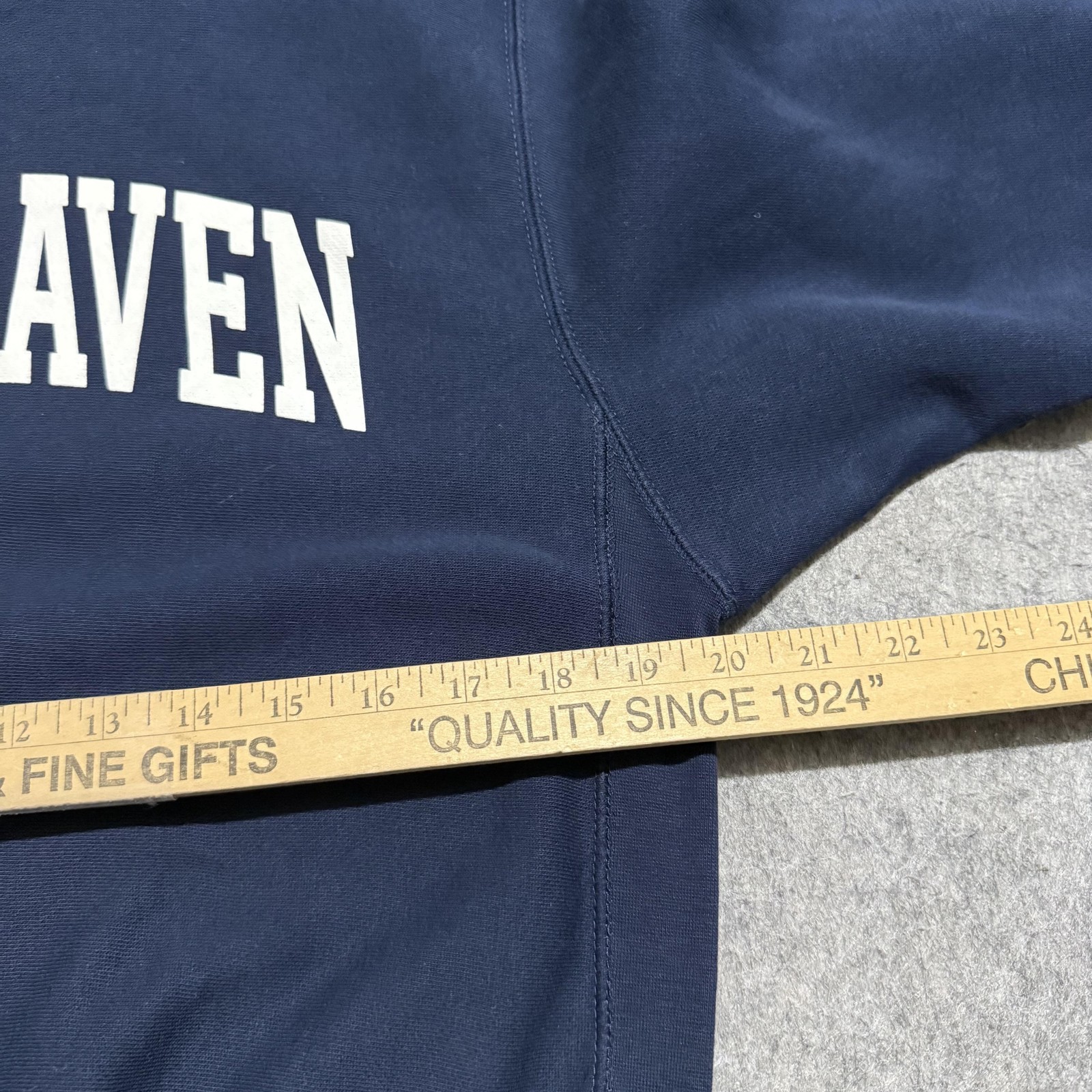 MV Sport Sweatshirt Mens Small Blue Ridge Haven Fleece Graphic Crewneck