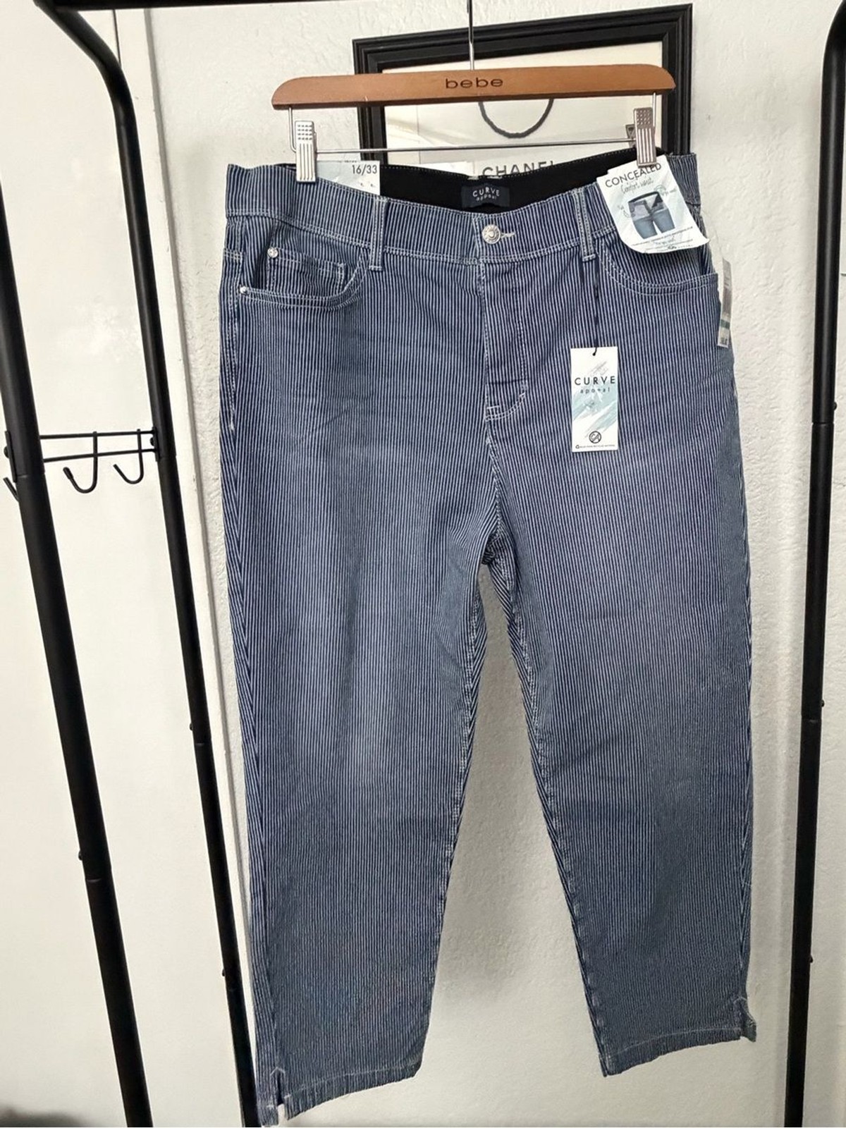 Curve Collection Women’s Ankle Crop Jeans – Blue Pinstripe